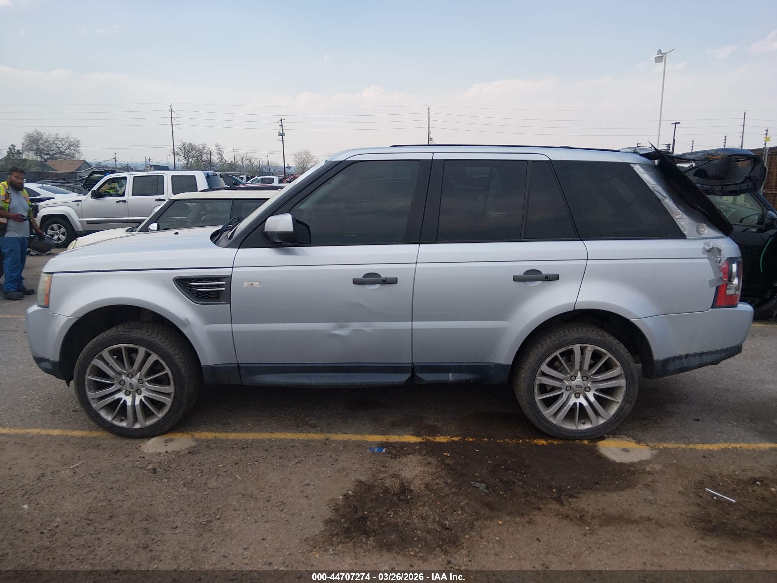 2011 Land Rover Range Rover Sport Hse Silver vin: SALSK2D45BA272626