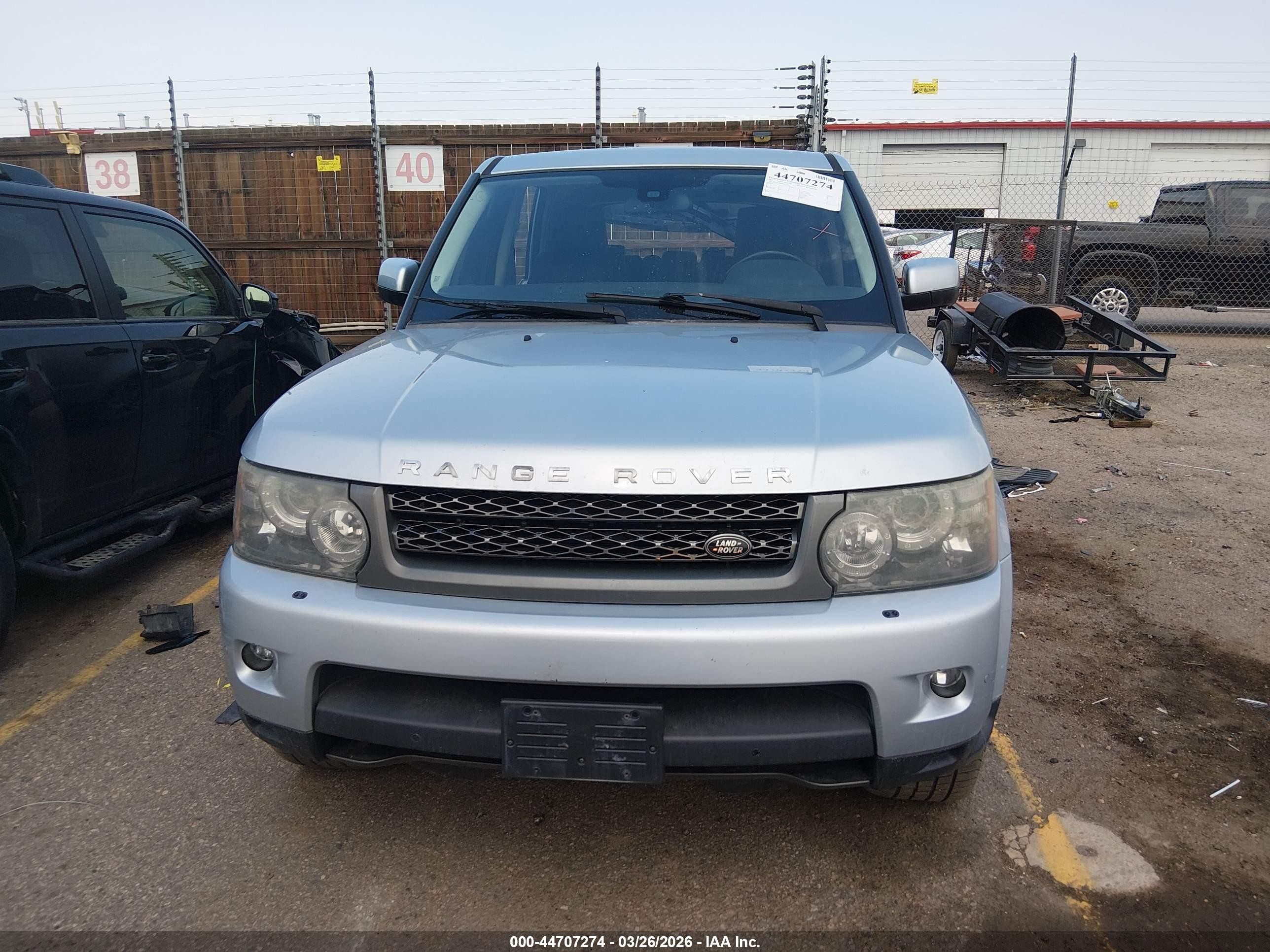 2011 Land Rover Range Rover Sport Hse Silver vin: SALSK2D45BA272626