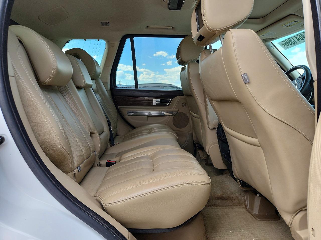 2012 Land Rover Range Rover Sport Hse Luxury White vin: SALSK2D45CA743868