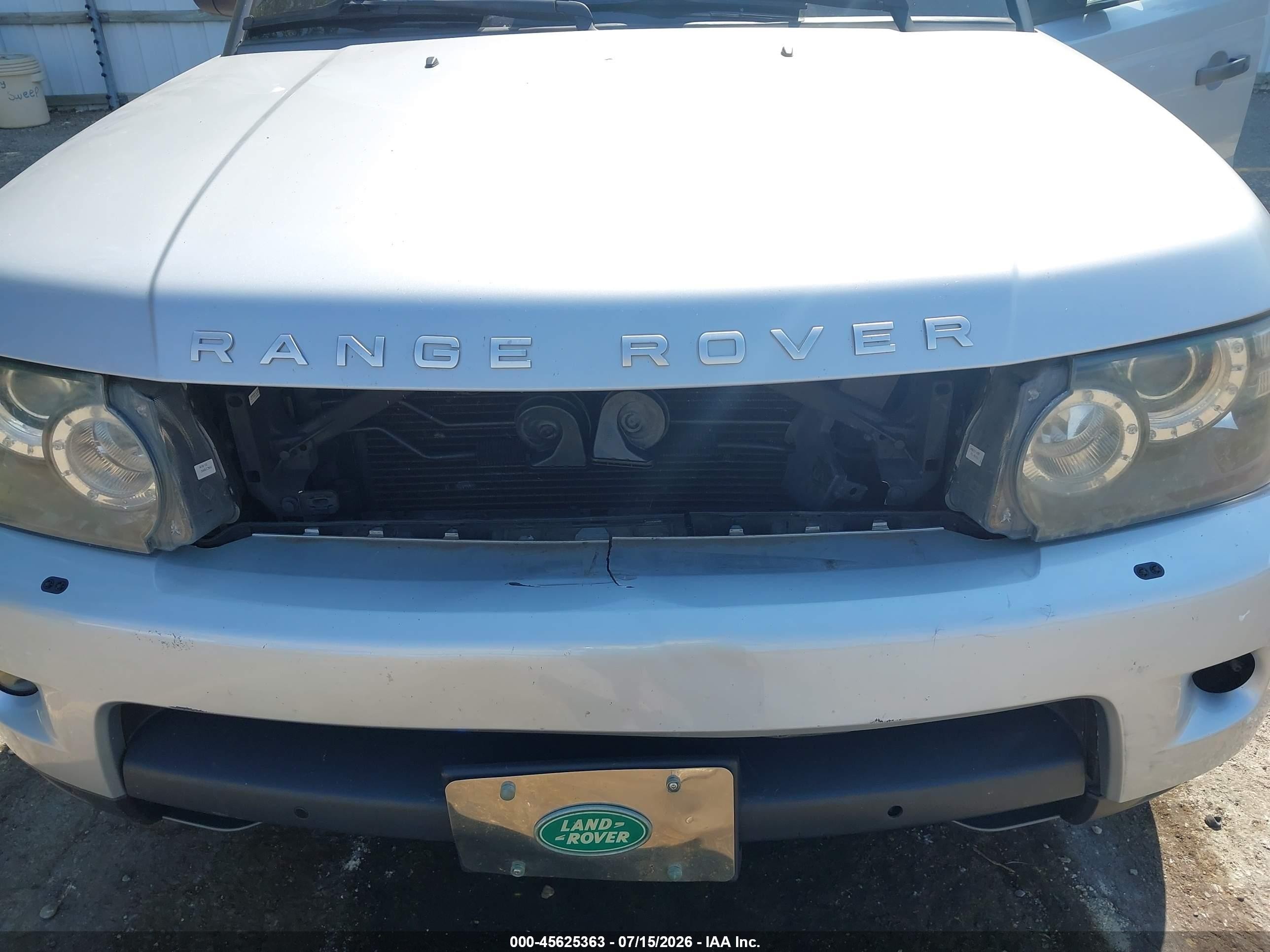 2011 Land Rover Range Rover Sport Hse Silver vin: SALSK2D46BA267578
