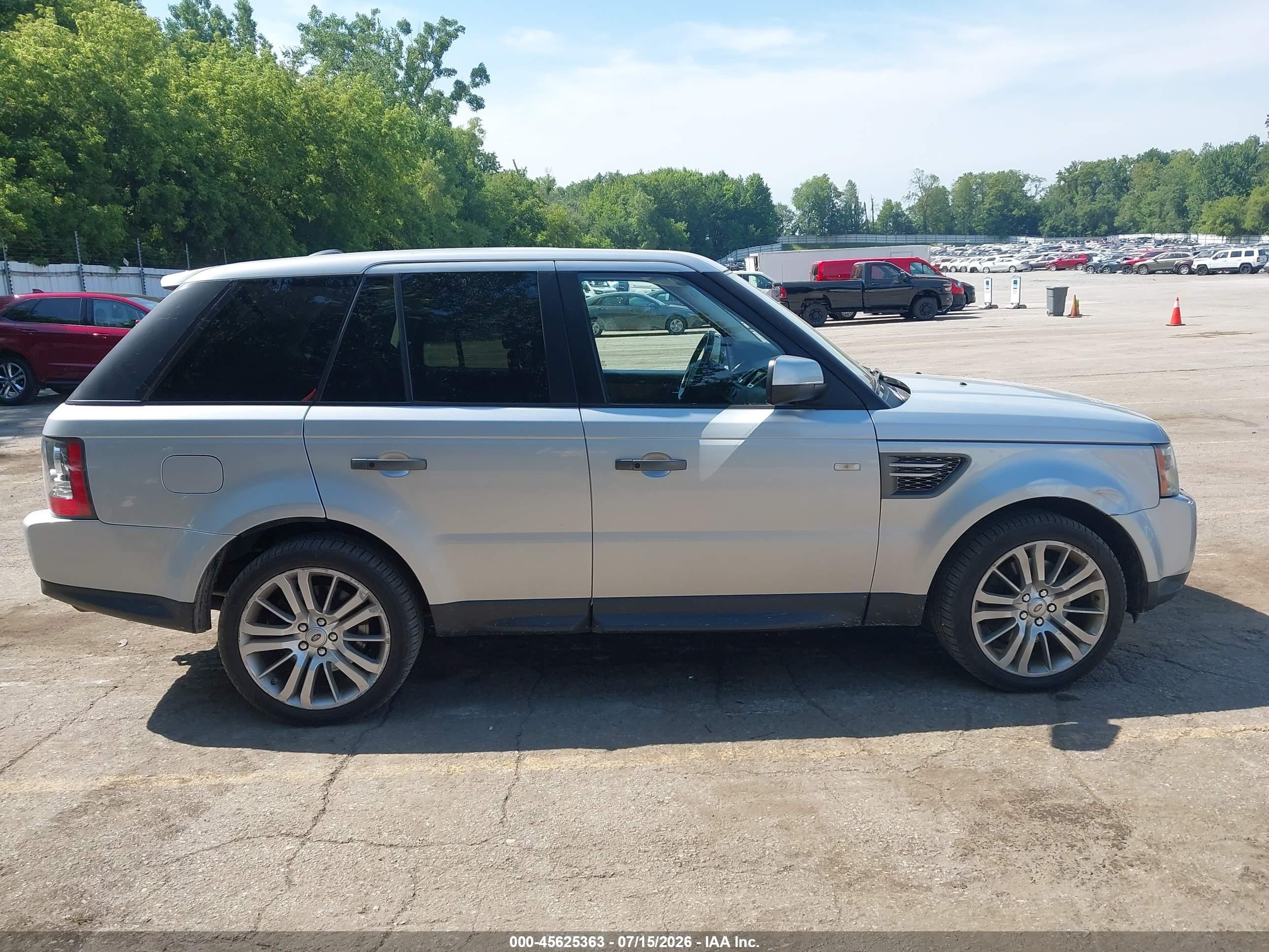 2011 Land Rover Range Rover Sport Hse Silver vin: SALSK2D46BA267578
