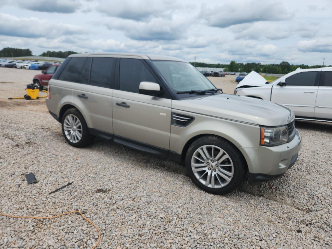2011 Land Rover Range Rover Sport Lux Gray vin: SALSK2D46BA273879