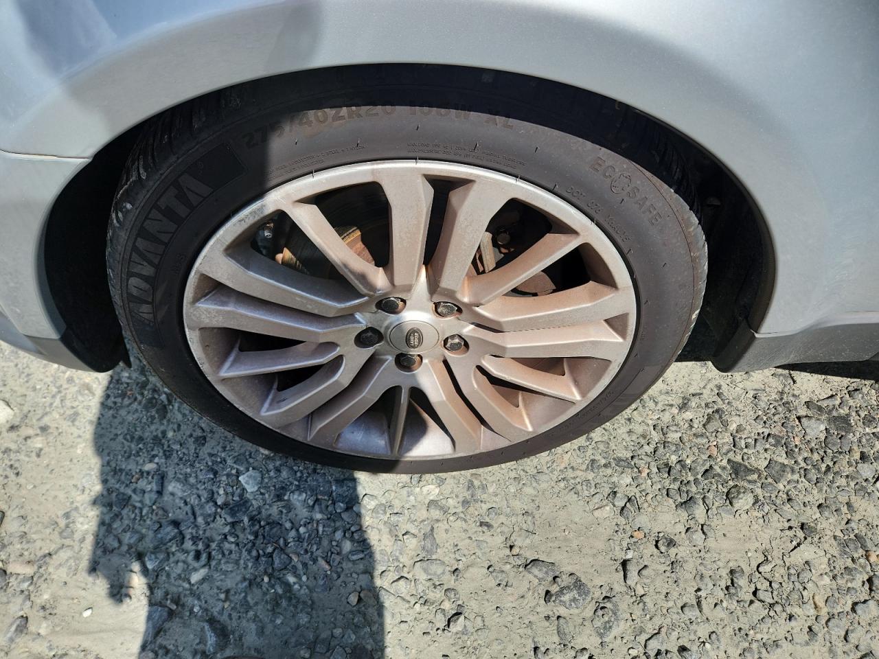 2011 Land Rover Range Rover Sport Lux Silver vin: SALSK2D46BA286759 Damage: Left Front Fender, Dent(S) W/No Paint Dmg, > 12 Inches