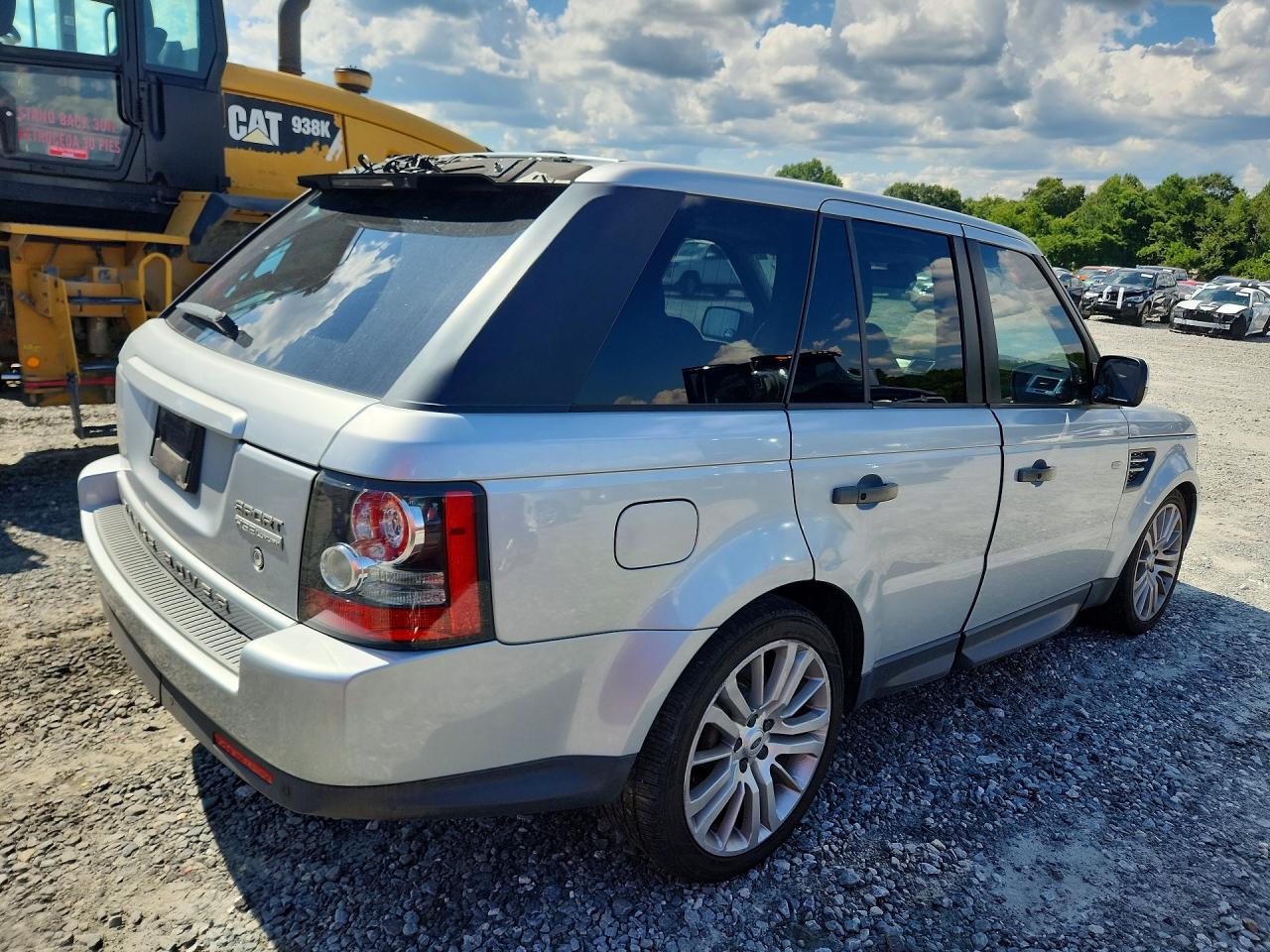 2011 Land Rover Range Rover Sport Lux Silver vin: SALSK2D46BA286759