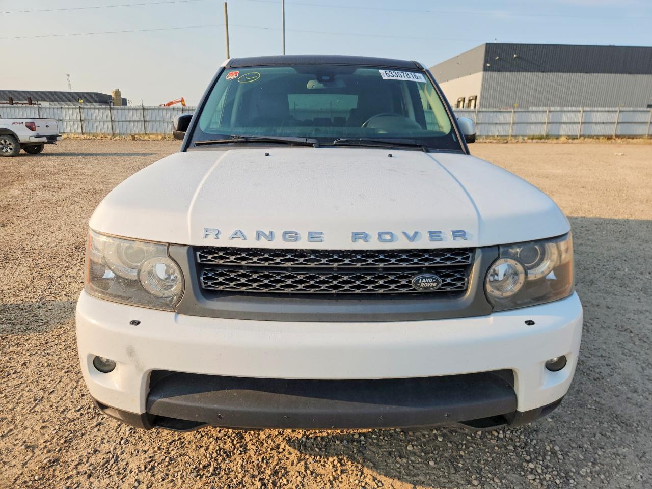 2011 Land Rover Range Rover Sport Lux White vin: SALSK2D48BA283149