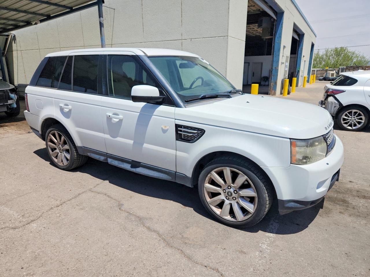 2013 Land Rover Range Rover Sport Hse Luxury White vin: SALSK2D48DA774890