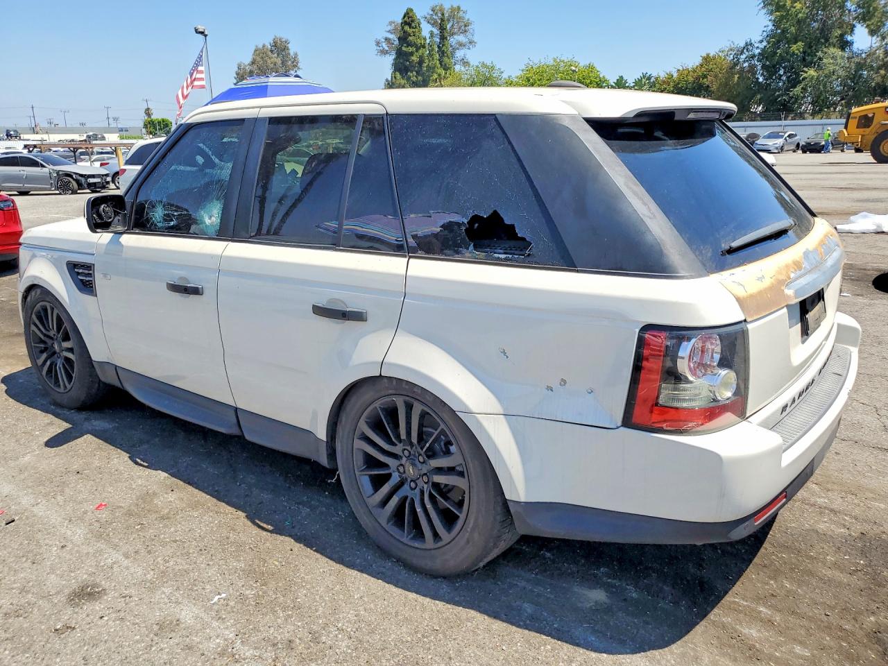 2010 Land Rover Range Rover Sport Lux White vin: SALSK2D49AA228269