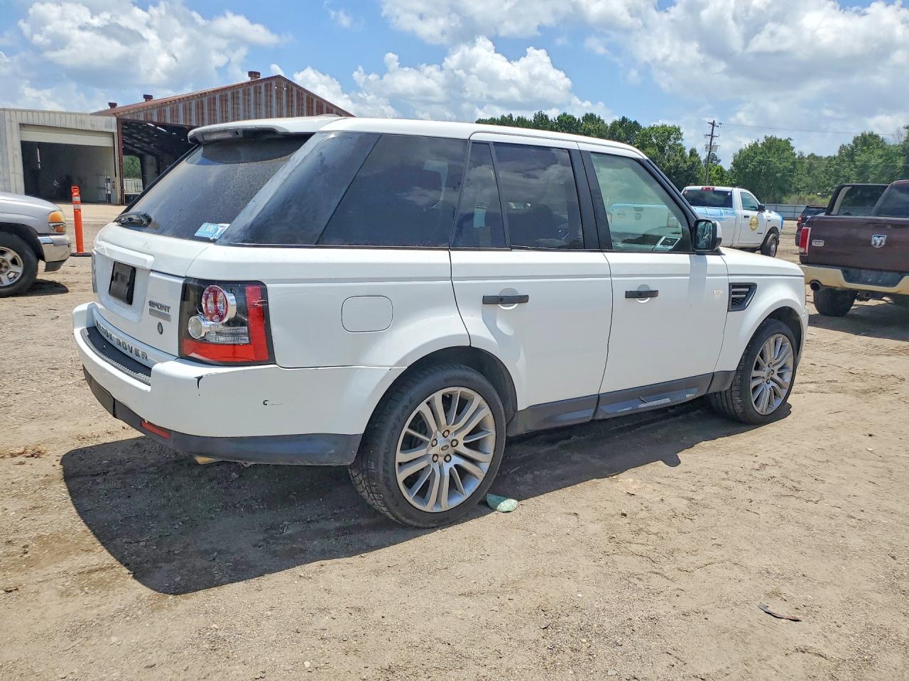 2011 Land Rover Range Rover Silver vin: SALSK2D49BA270474