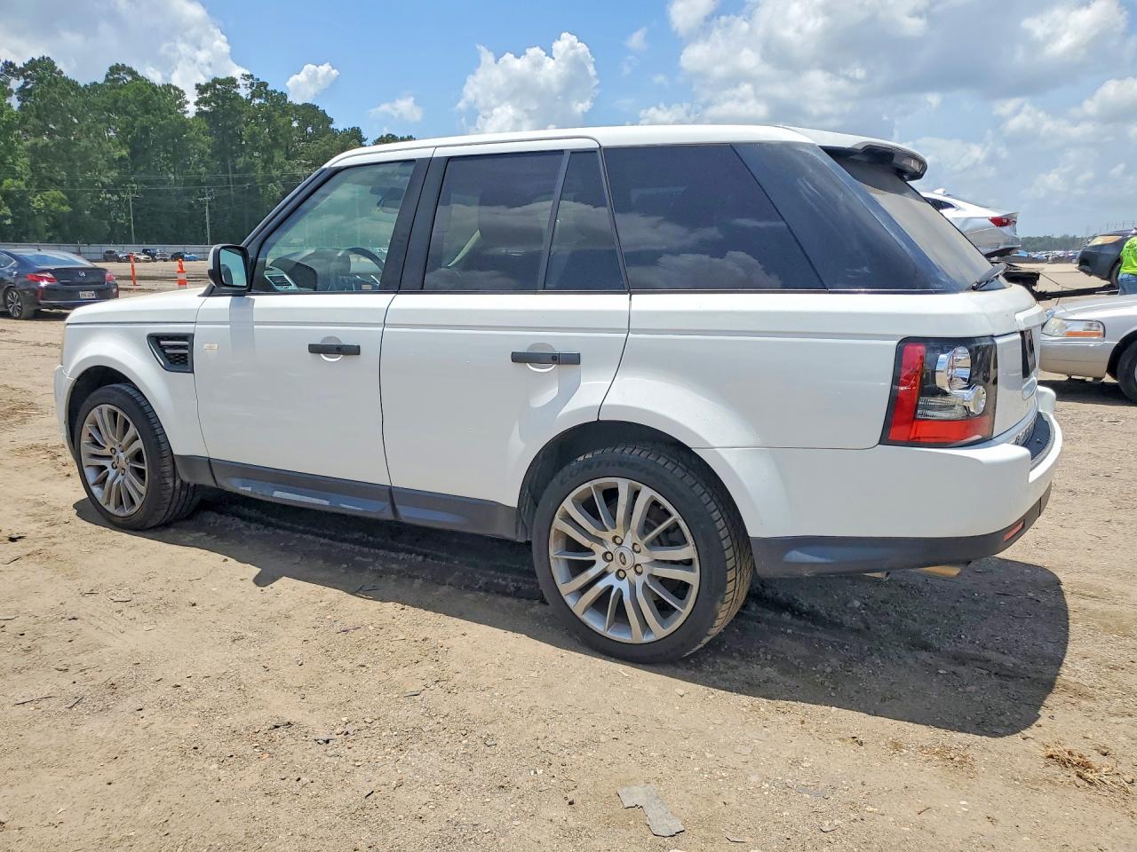 2011 Land Rover Range Rover Silver vin: SALSK2D49BA270474