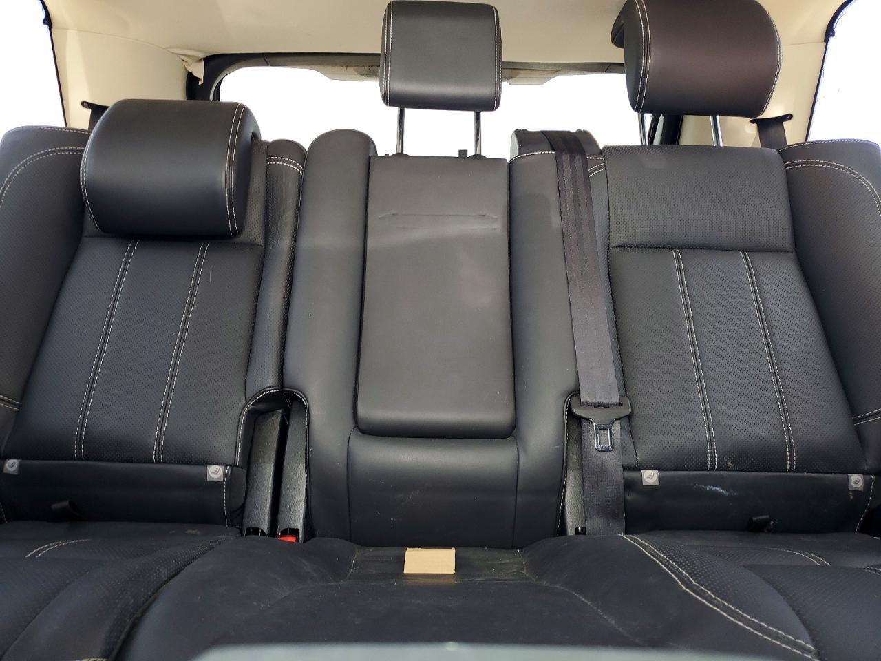 2011 Land Rover Range Rover Silver vin: SALSK2D49BA270474