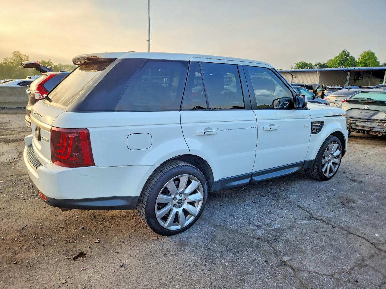 2013 Land Rover Range Rover Sport Hse Luxury White vin: SALSK2D49DA787437