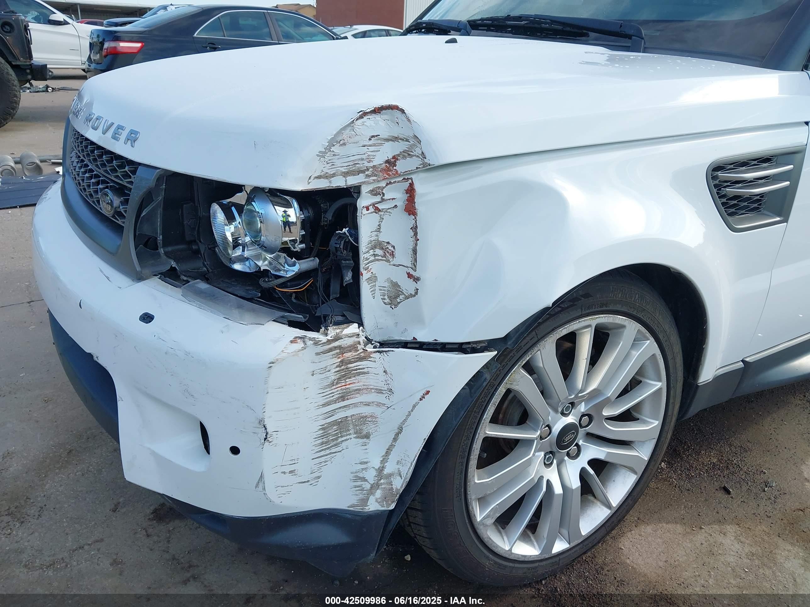 2011 Land Rover Range Rover Sport Hse White vin: SALSK2D4XBA707964