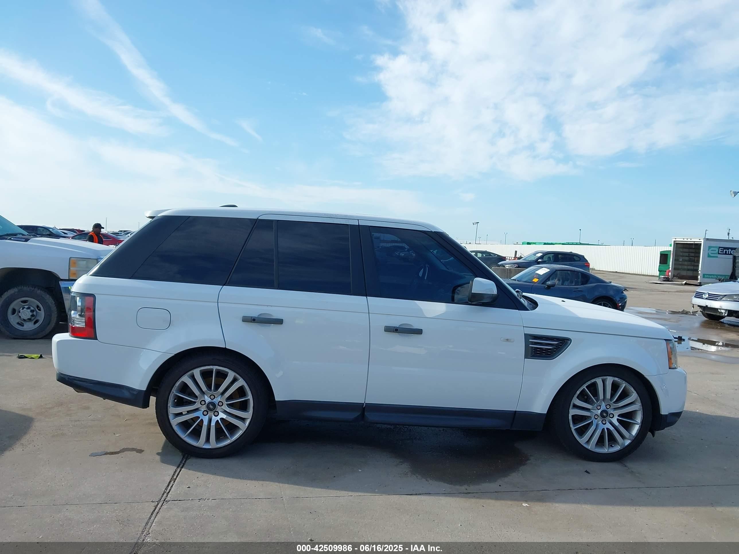 2011 Land Rover Range Rover Sport Hse White vin: SALSK2D4XBA707964