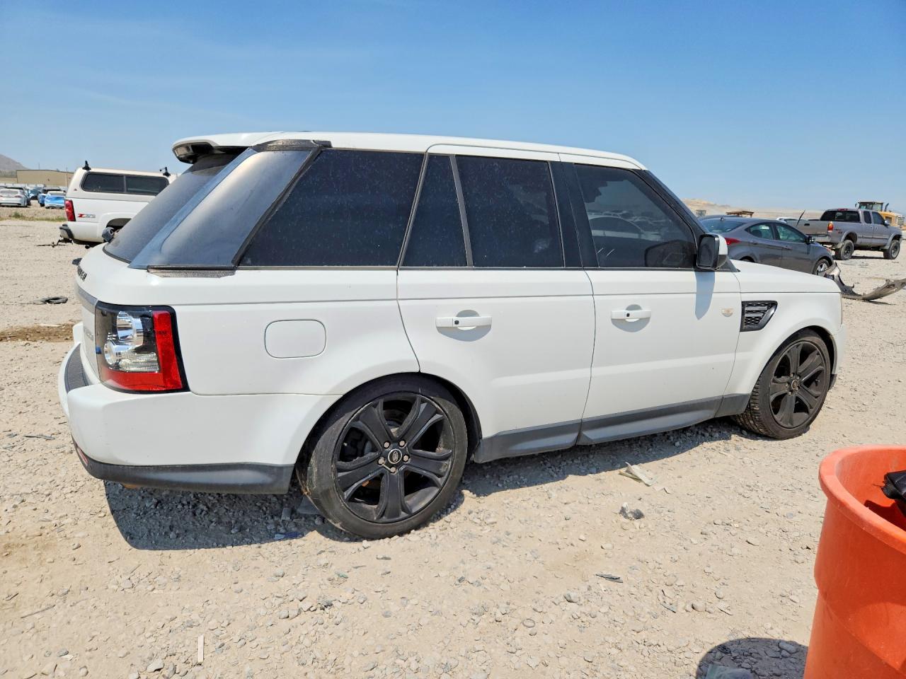 2013 Land Rover Range Rover Sport Hse Luxury White vin: SALSK2D4XDA806237