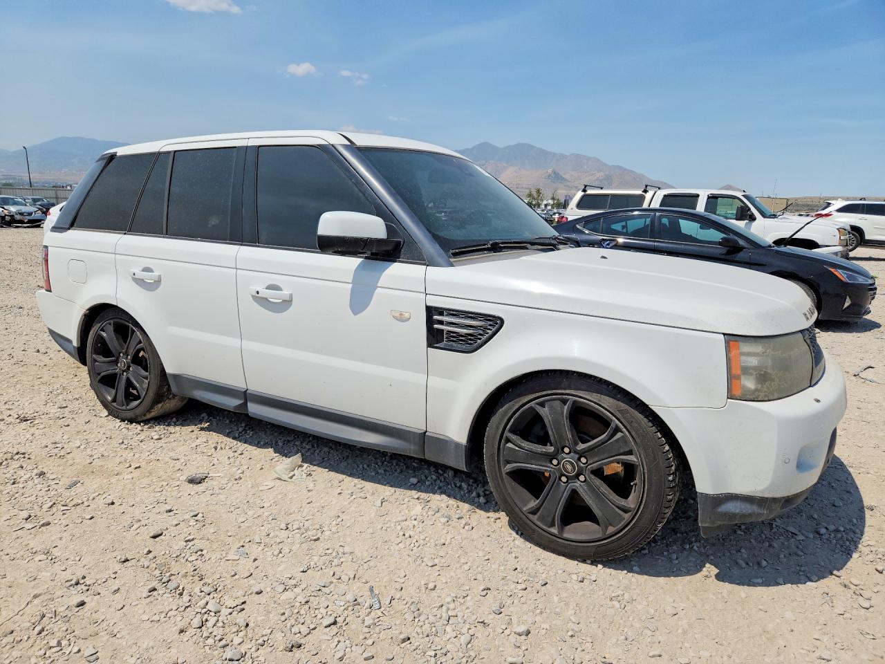 2013 Land Rover Range Rover Sport Hse Luxury White vin: SALSK2D4XDA806237