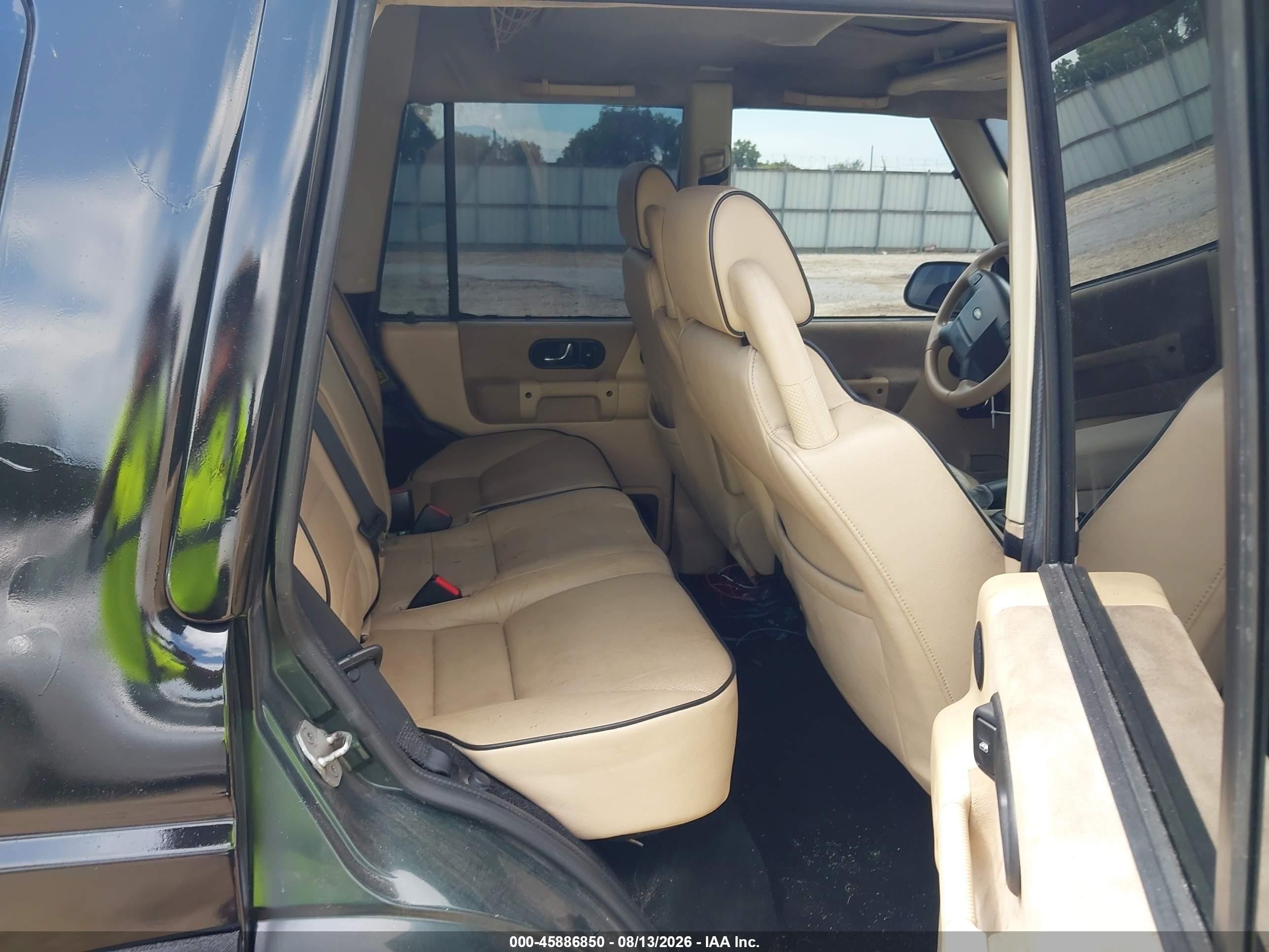 2004 Land Rover Discovery Hse Black vin: SALTP19494A843398