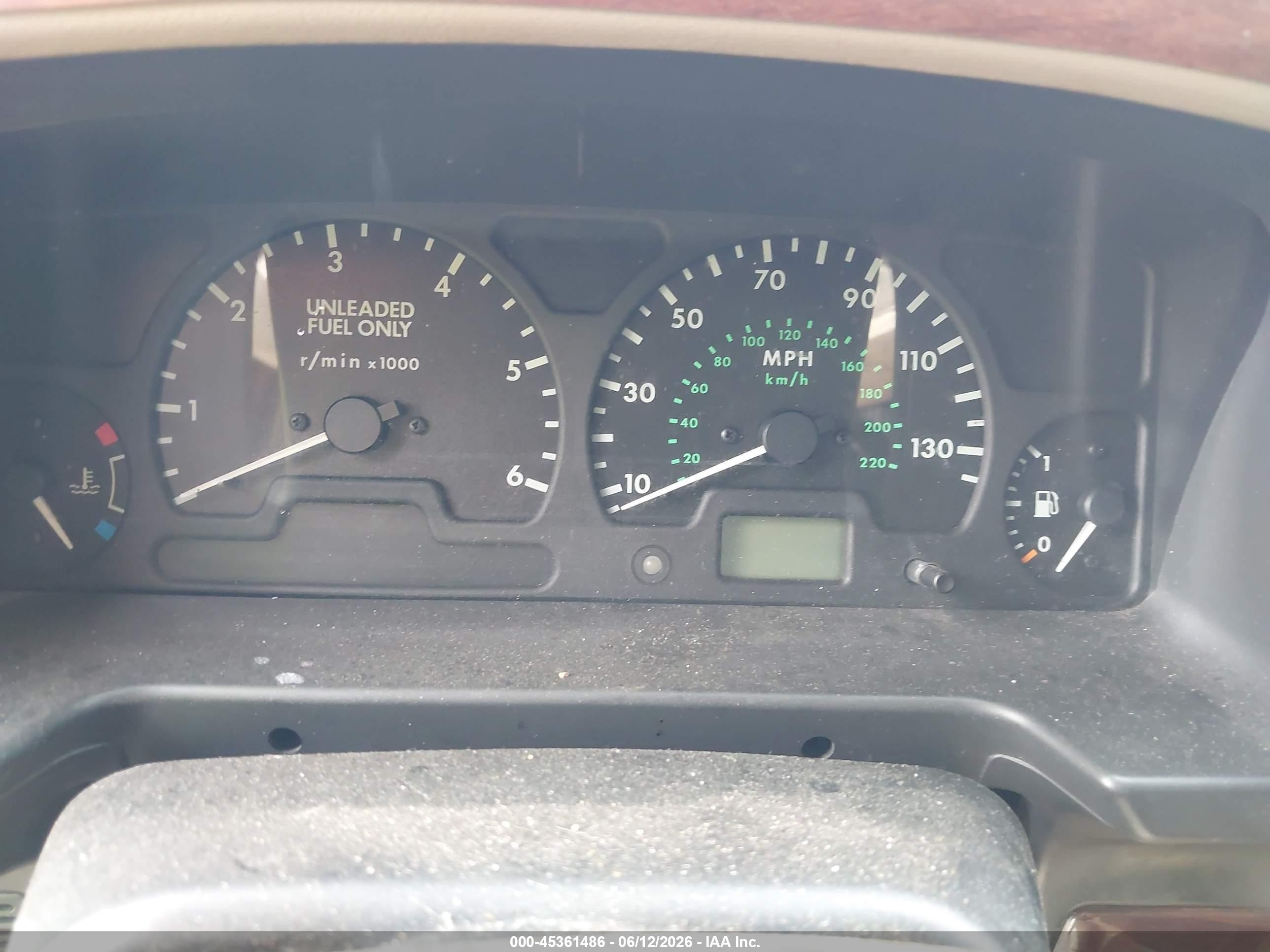 1999 Land Rover Discovery Series Ii Red vin: SALTY1240XA221042