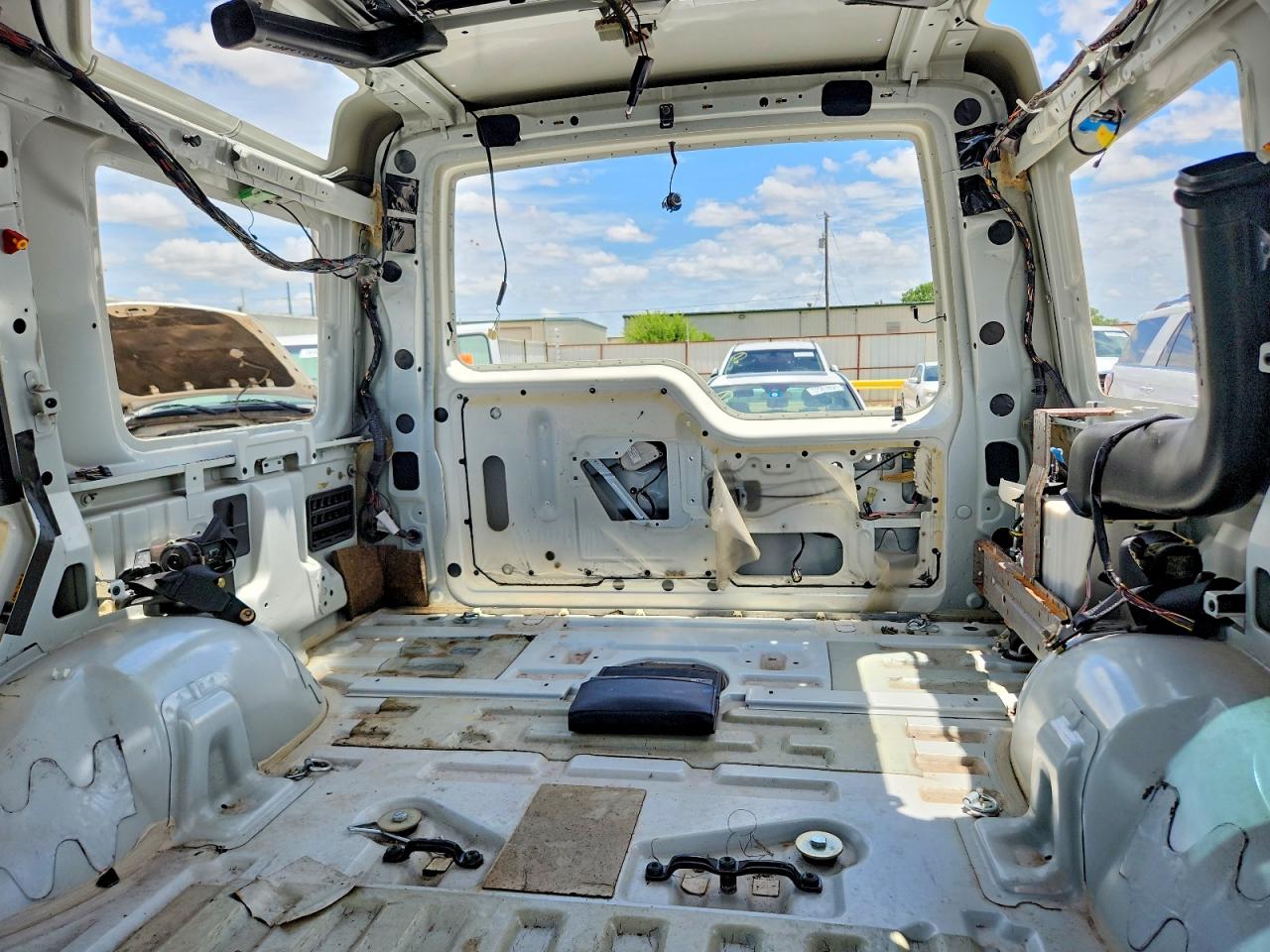 2004 Land Rover Discovery Ii Se White vin: SALTY19434A847010