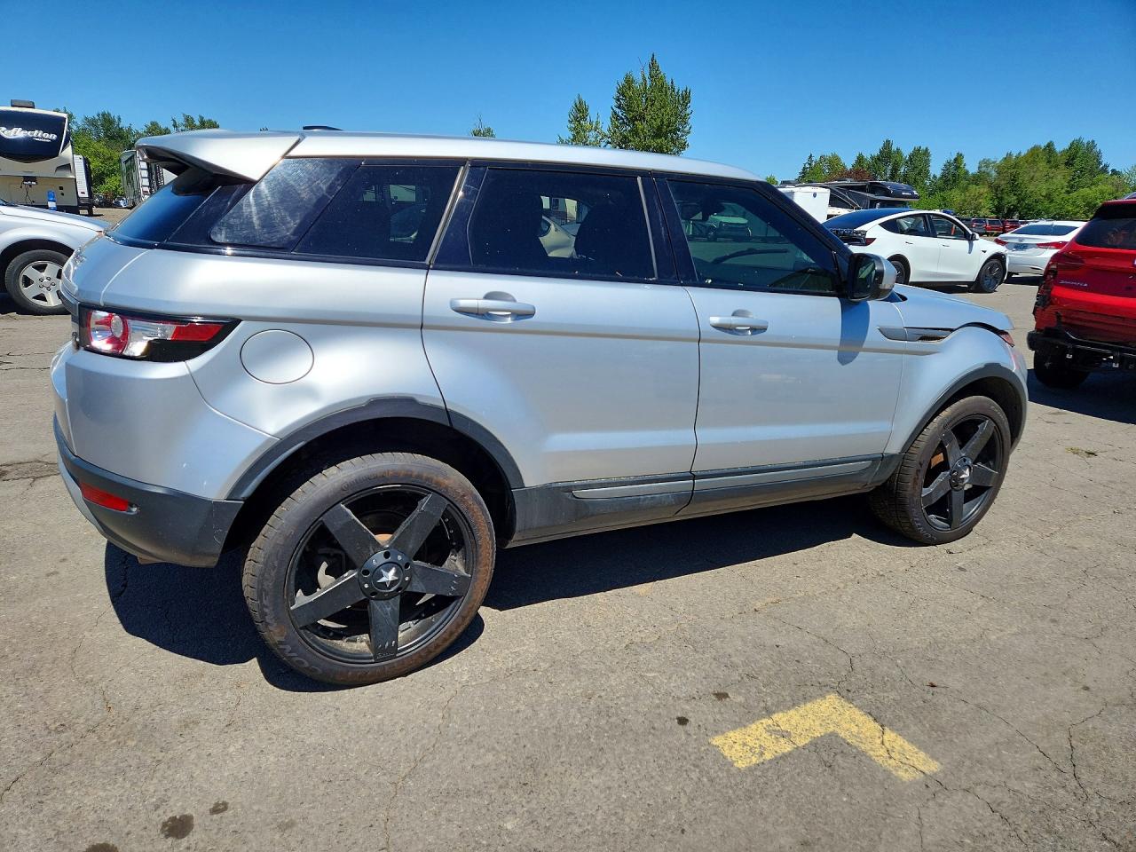 2013 Land Rover Range Rover Evoque Pure Silver vin: SALVN2BG0DH726664