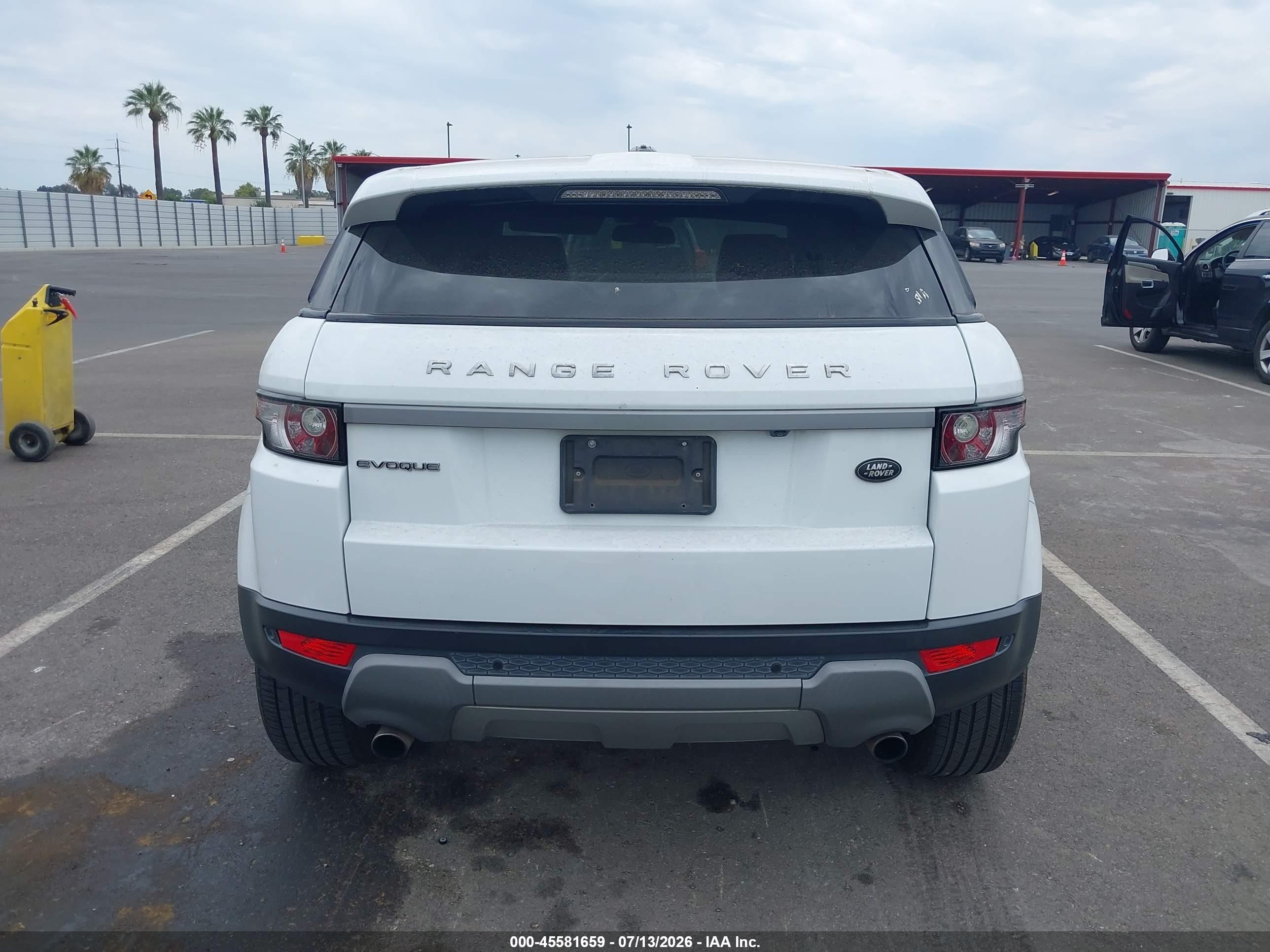 2013 Land Rover Range Rover Evoque Pure Белый vin: SALVN2BG0DH730018