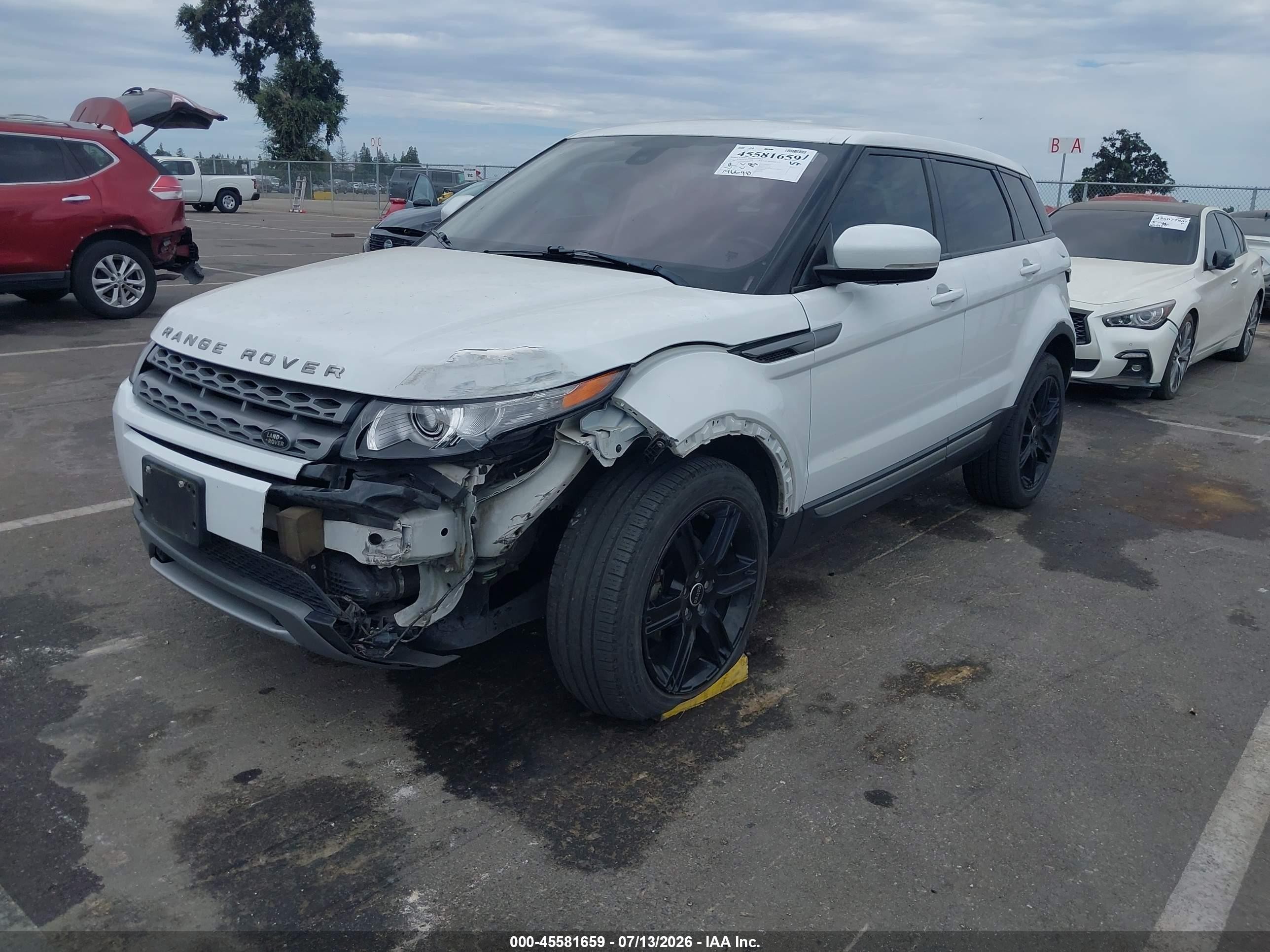 2013 Land Rover Range Rover Evoque Pure Белый vin: SALVN2BG0DH730018