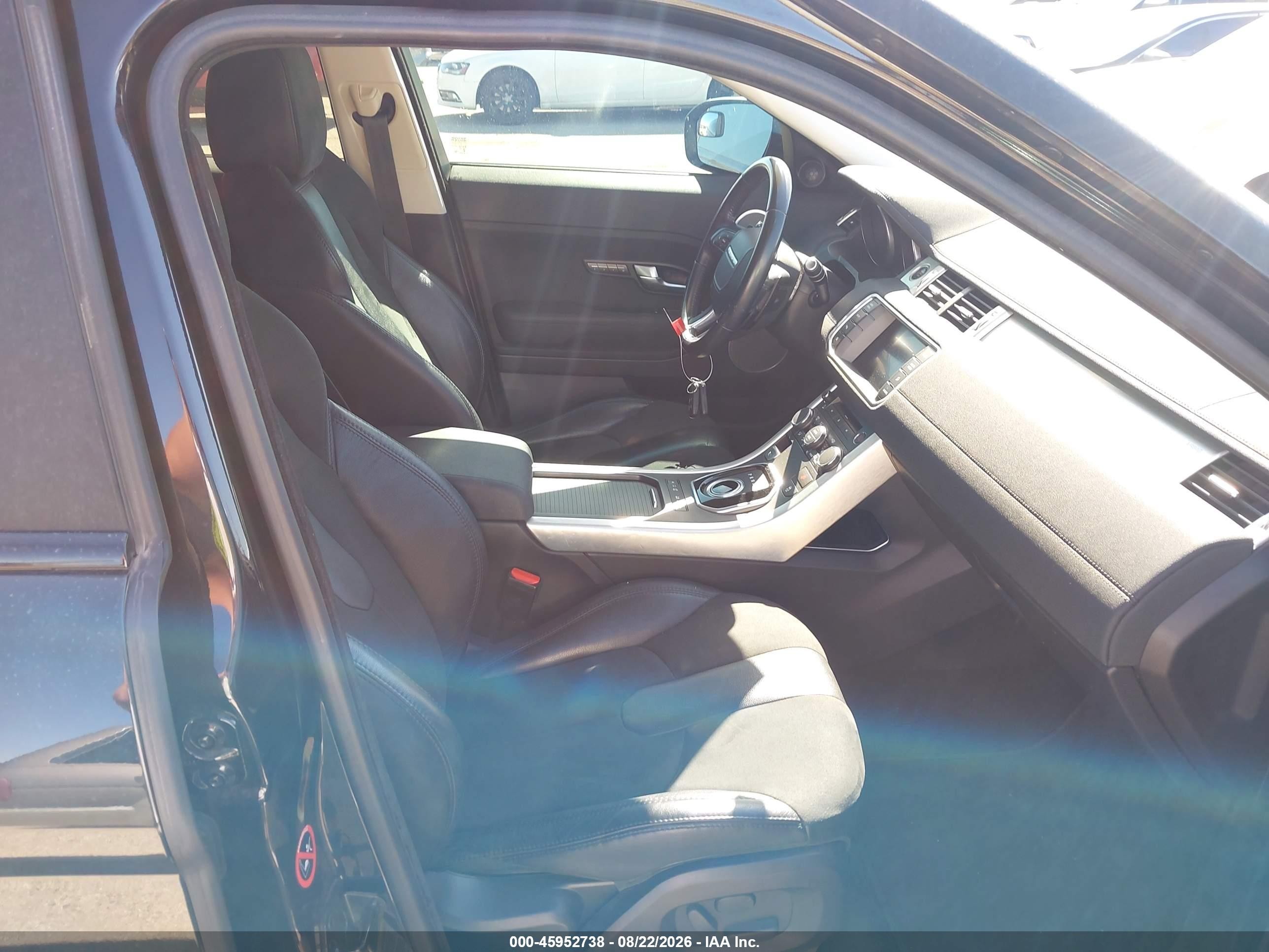 2013 Land Rover Range Rover Evoque Pure Black vin: SALVN2BG0DH836436