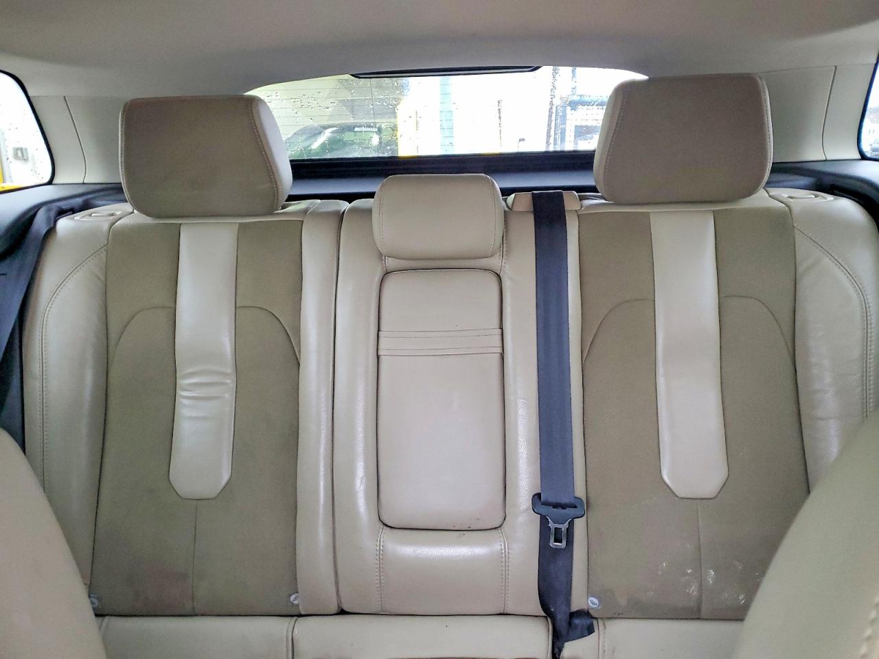 2013 Land Rover Range Rover Evoque Pure Белый vin: SALVN2BG1DH732909