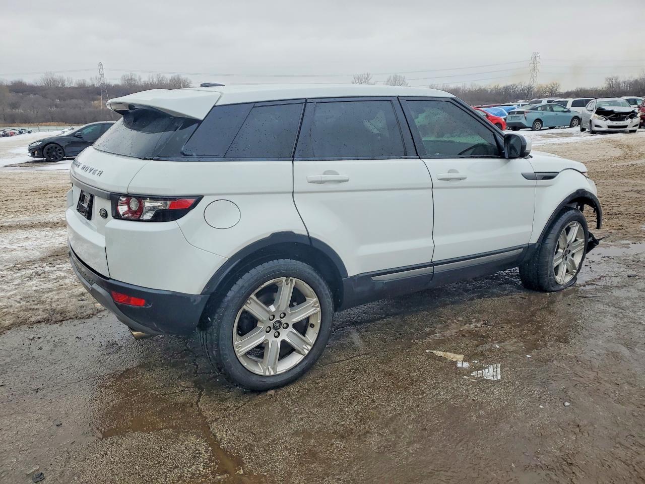 2013 Land Rover Range Rover Evoque Pure Белый vin: SALVN2BG1DH732909