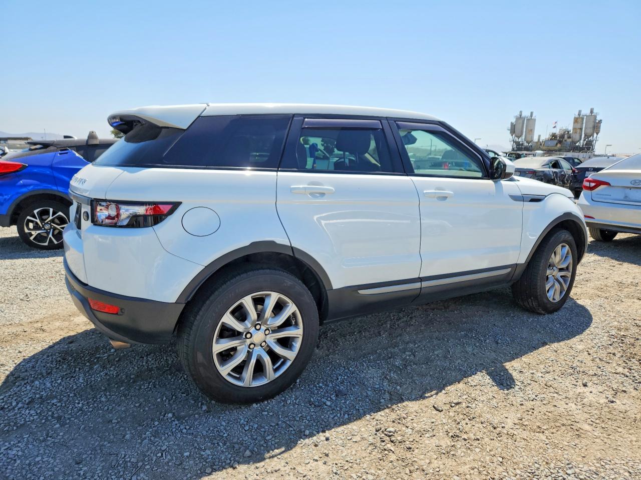 2015 Land Rover Range Rover Evoque Pure White vin: SALVN2BG1FH011234