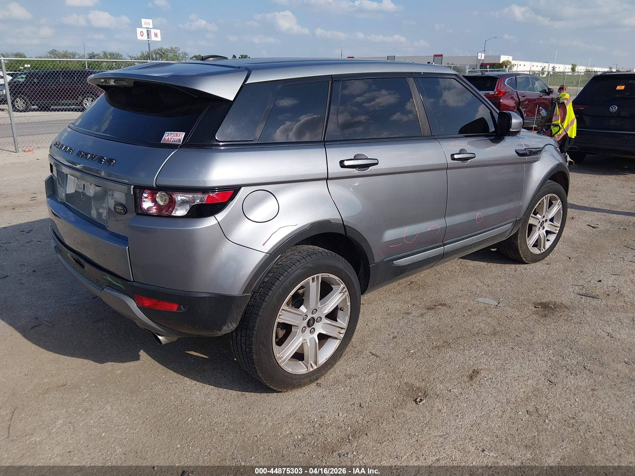 2013 Land Rover Range Rover Evoque Pure Gray vin: SALVN2BG3DH799852