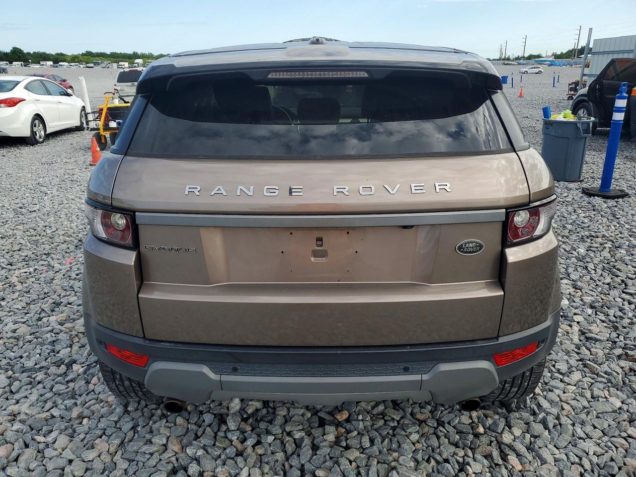 2015 Land Rover Range Rover Evoque Pure Tan vin: SALVN2BG4FH050450