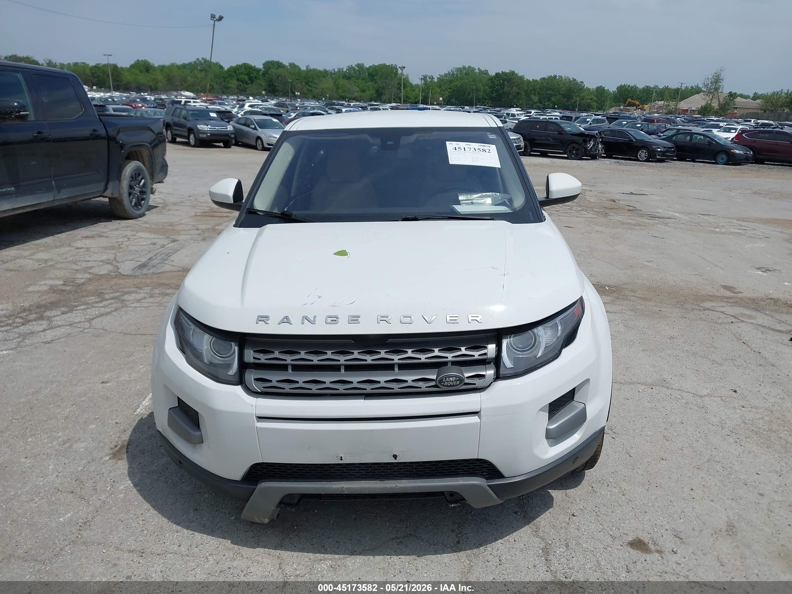 2015 Land Rover Range Rover Evoque Pure Белый vin: SALVN2BG4FH076546