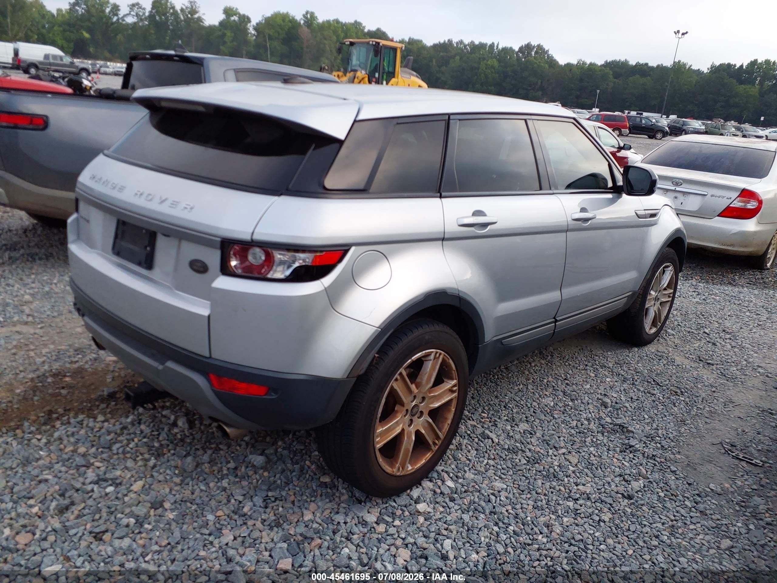 2013 Land Rover Range Rover Evoque Pure Gray vin: SALVN2BG5DH732525