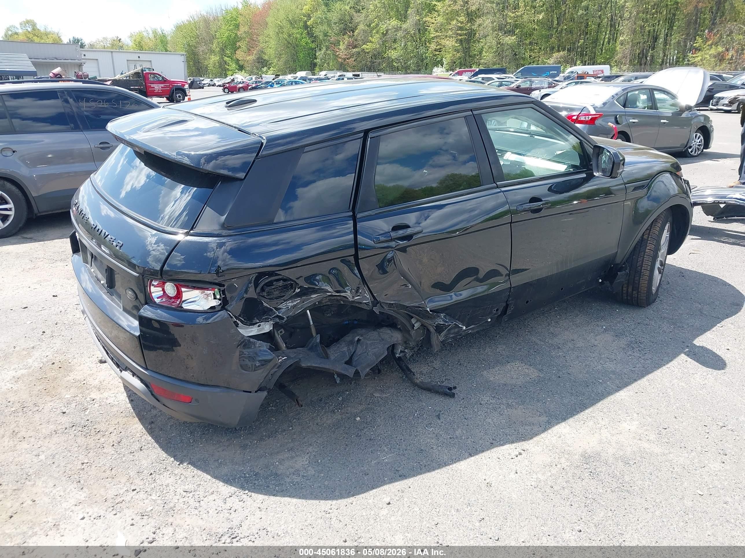 2013 Land Rover Range Rover Evoque Pure Black vin: SALVN2BG5DH836397