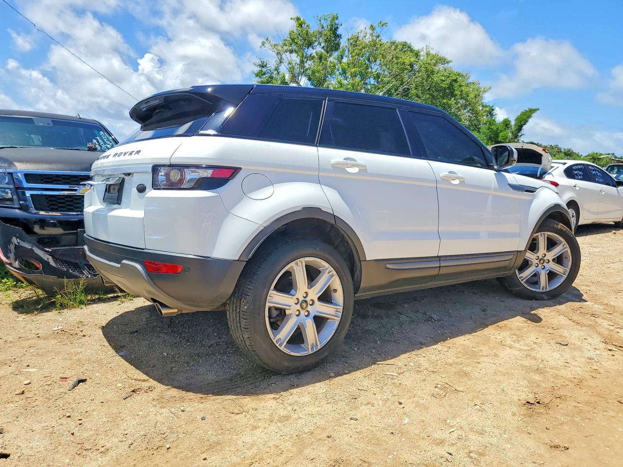 2013 Land Rover Range Rover Evoque Pure White vin: SALVN2BG6DH786464