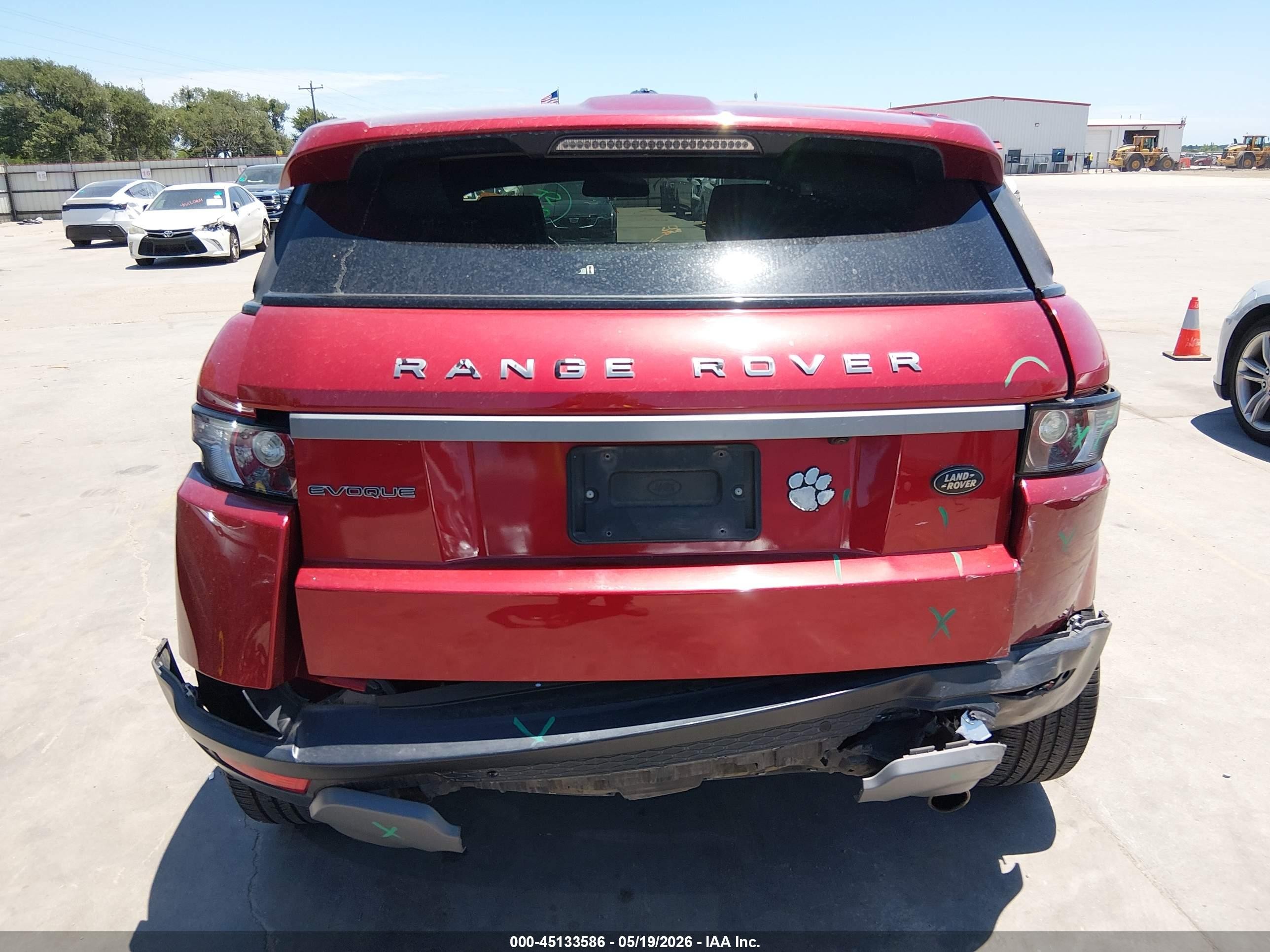 2013 Land Rover Range Rover Evoque Pure Red vin: SALVN2BG6DH837249