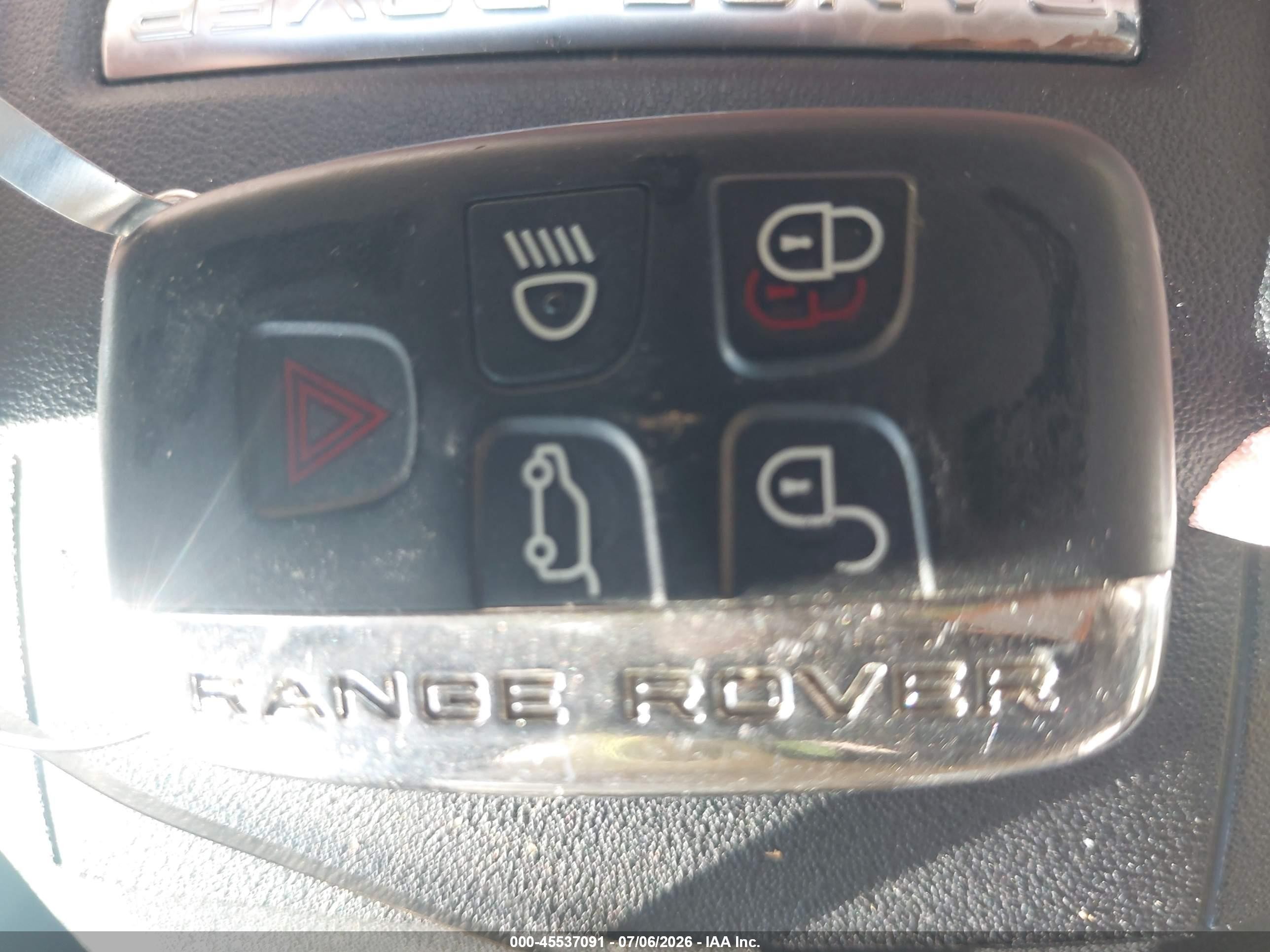 2013 Land Rover Range Rover Evoque Pure White vin: SALVN2BG6DH850017