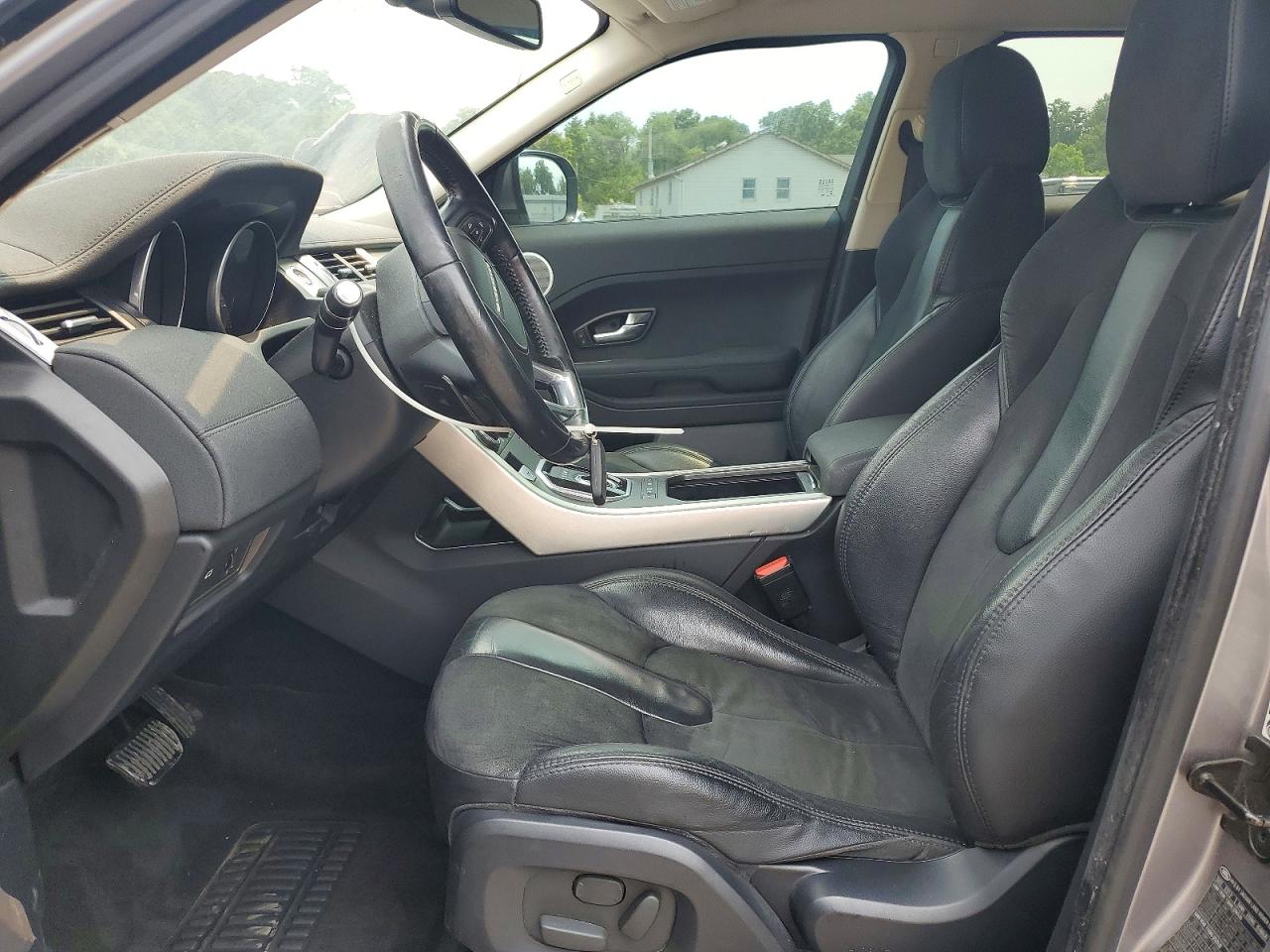 2013 Land Rover Range Rover Evoque Pure Silver vin: SALVN2BG7DH781919