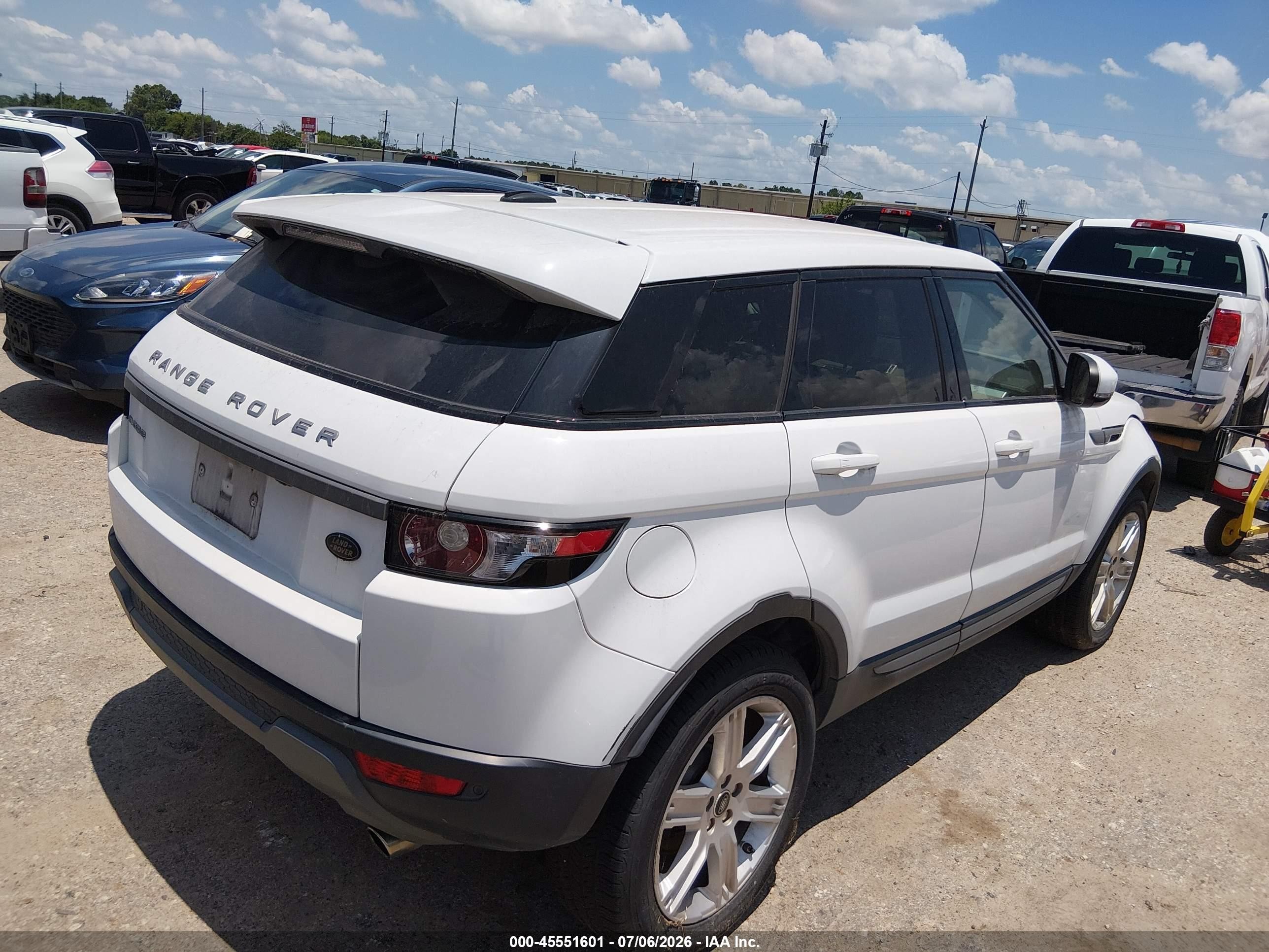 2013 Land Rover Range Rover Evoque Pure White vin: SALVN2BG8DH734561