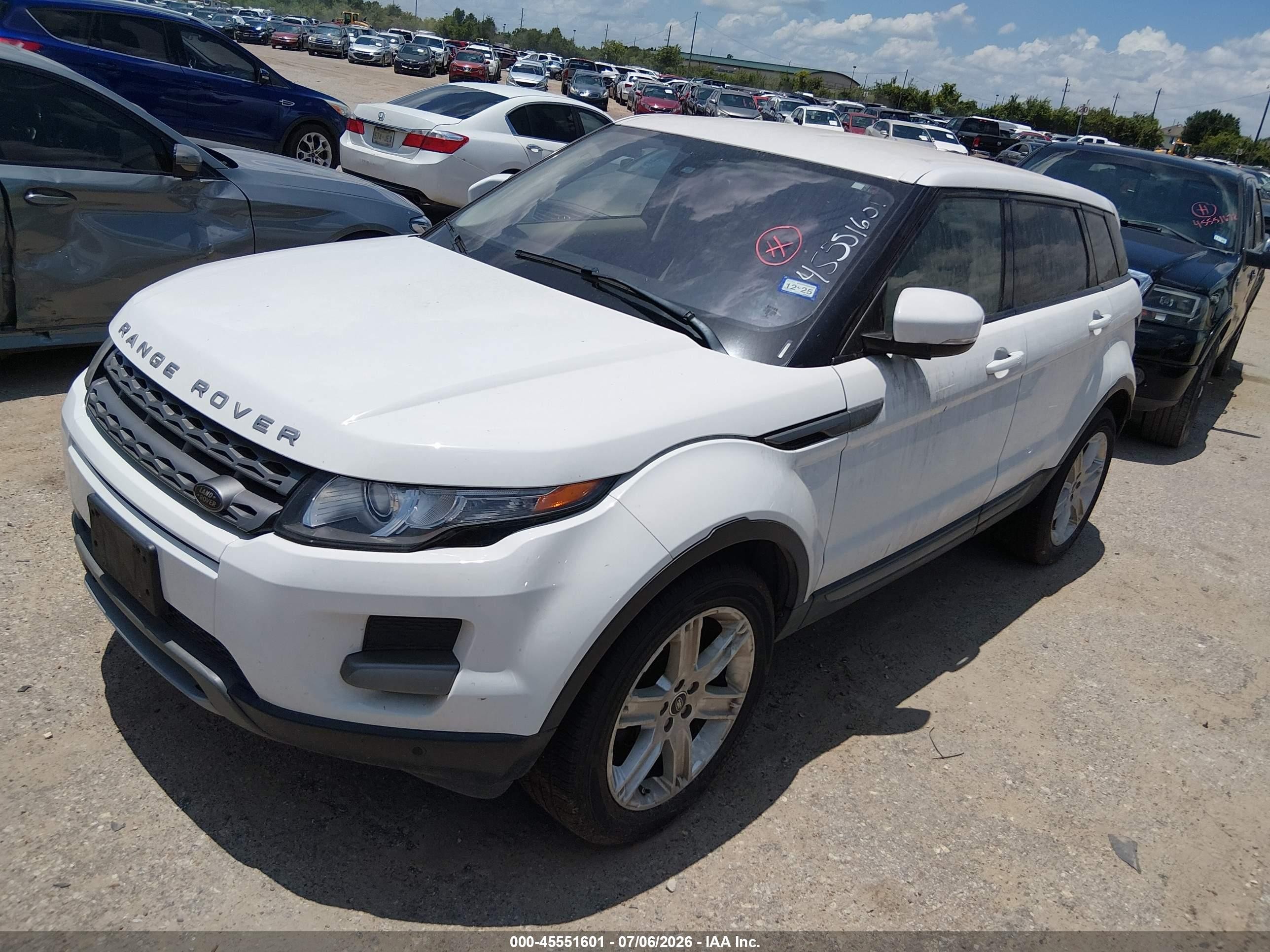 2013 Land Rover Range Rover Evoque Pure White vin: SALVN2BG8DH734561