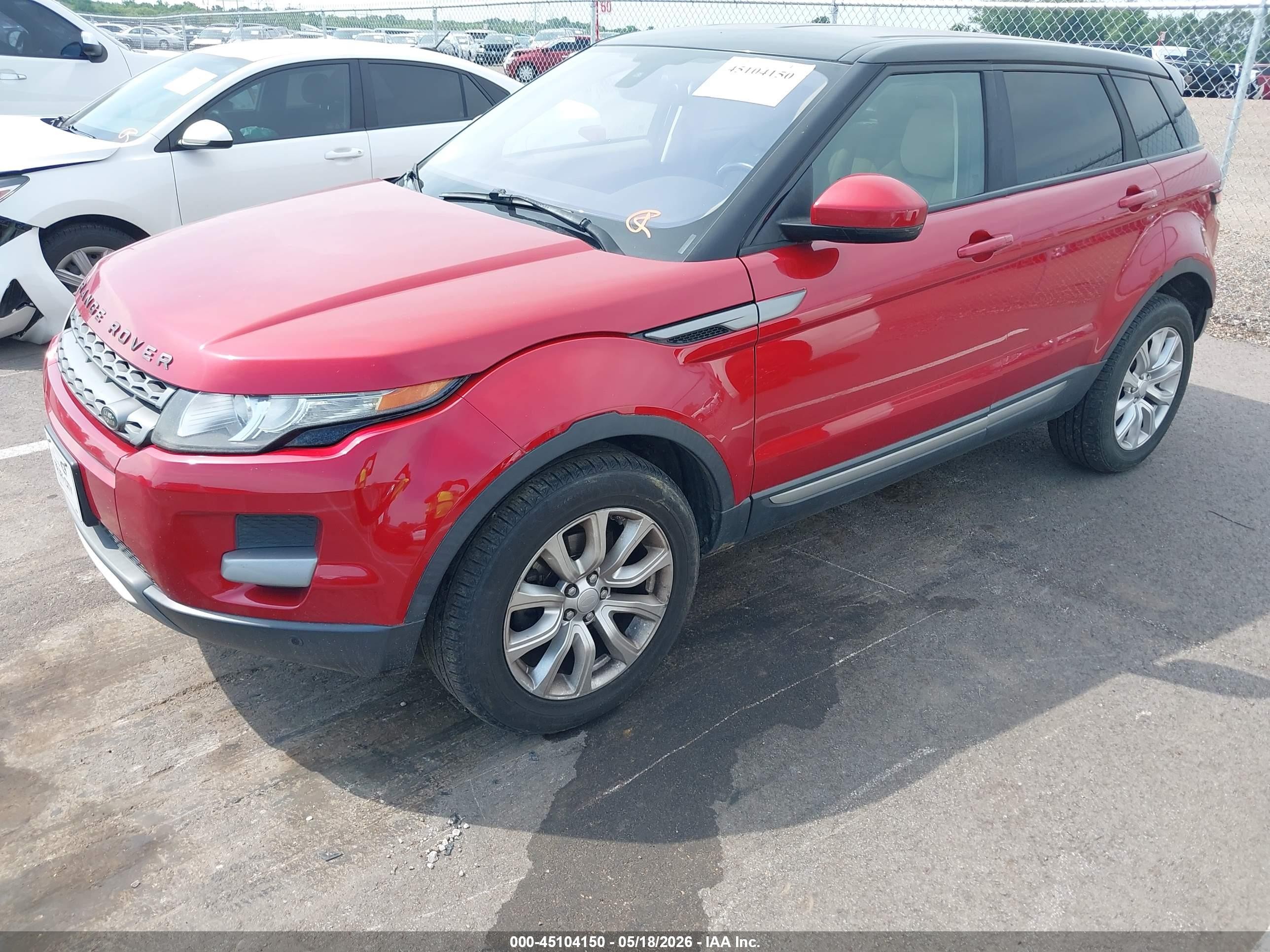 2015 Land Rover Range Rover Evoque Pure Красный vin: SALVN2BG8FH075240