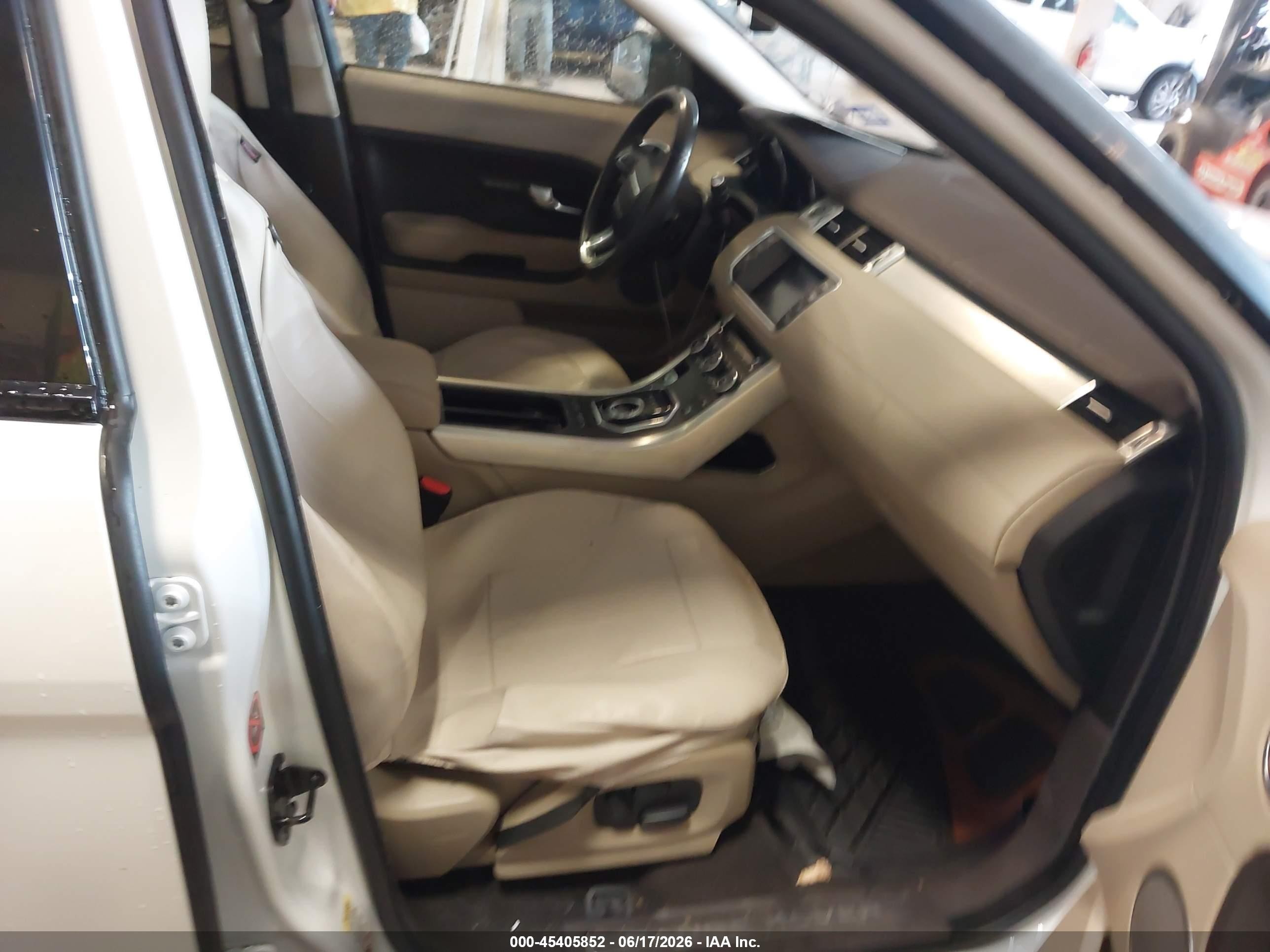 2015 Land Rover Range Rover Evoque Pure White vin: SALVN2BG9FH054252