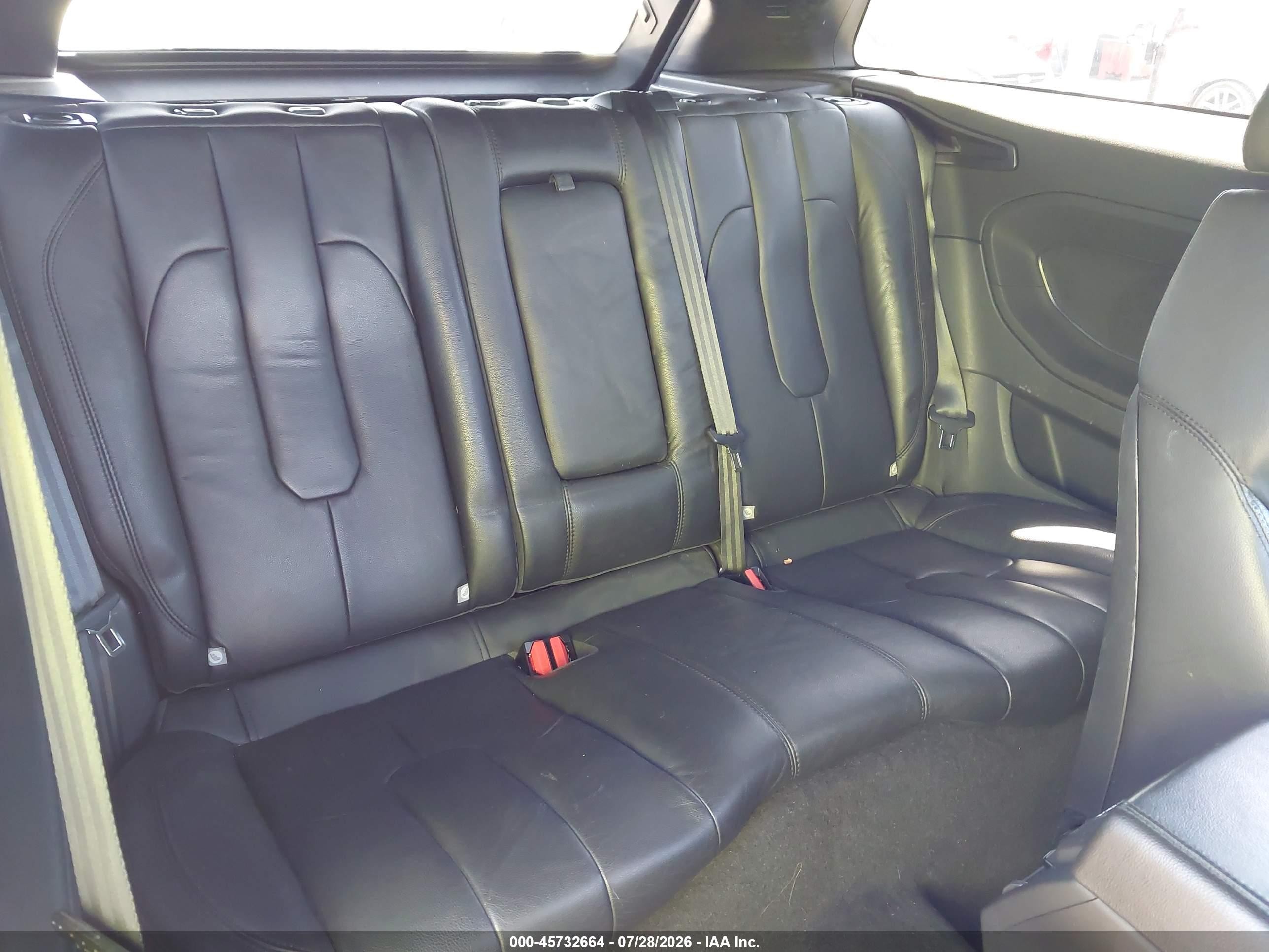 2015 Land Rover Range Rover Evoque Pure Plus Белый vin: SALVP1BG8FH994286
