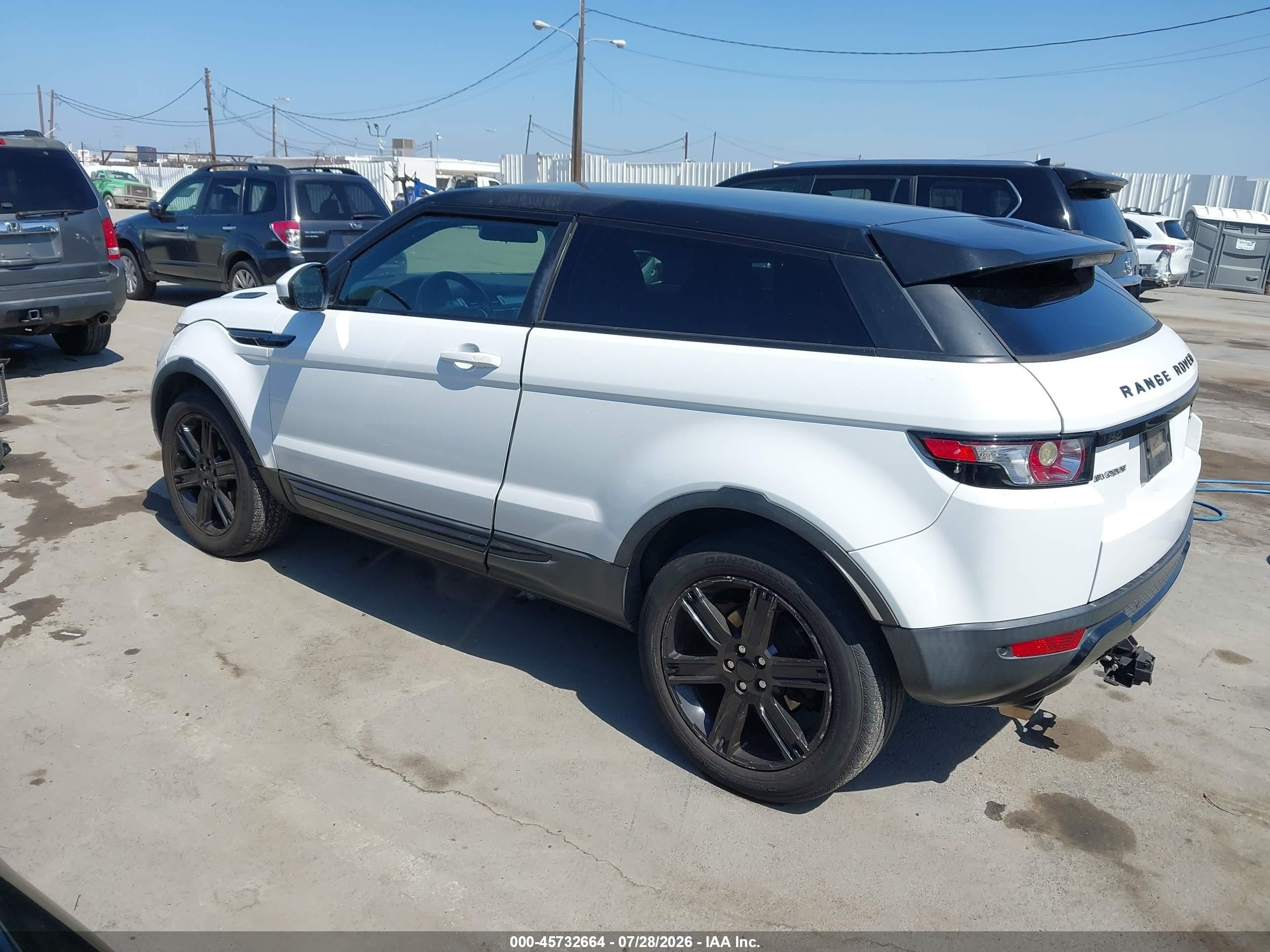 2015 Land Rover Range Rover Evoque Pure Plus Белый vin: SALVP1BG8FH994286