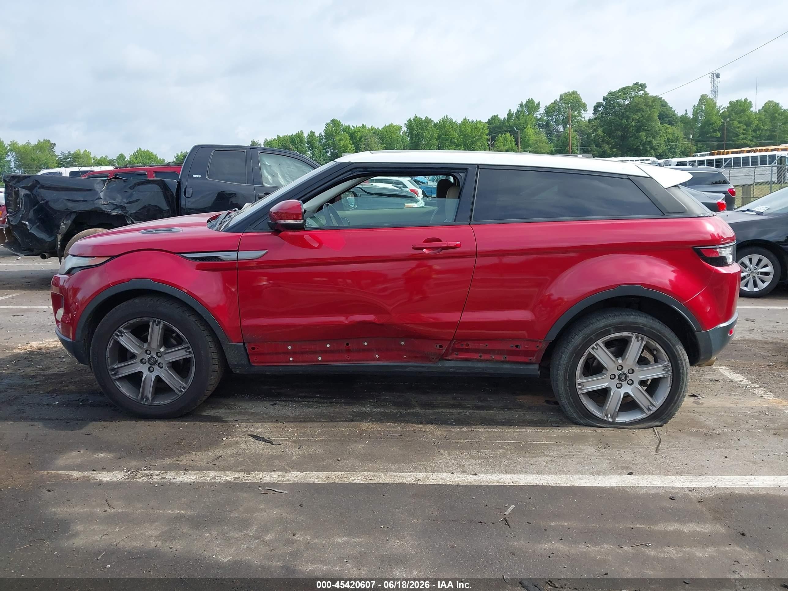 2013 Land Rover Range Rover Evoque Pure Plus Красный vin: SALVP1BGXDH751382