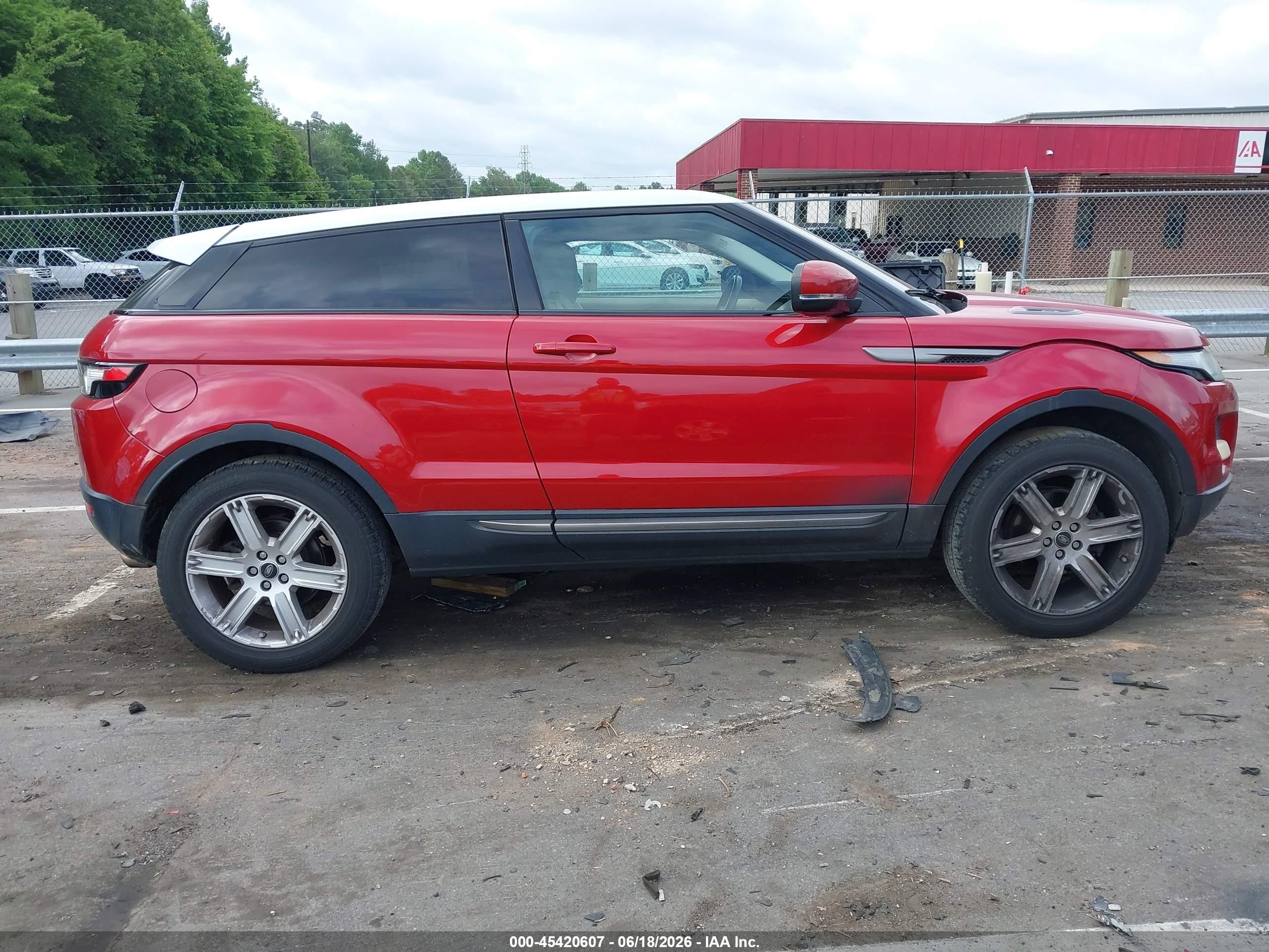 2013 Land Rover Range Rover Evoque Pure Plus Красный vin: SALVP1BGXDH751382