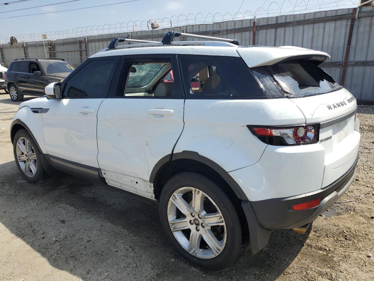 2013 Land Rover Range Rover Evoque Pure Plus White vin: SALVP2BG0DH800434