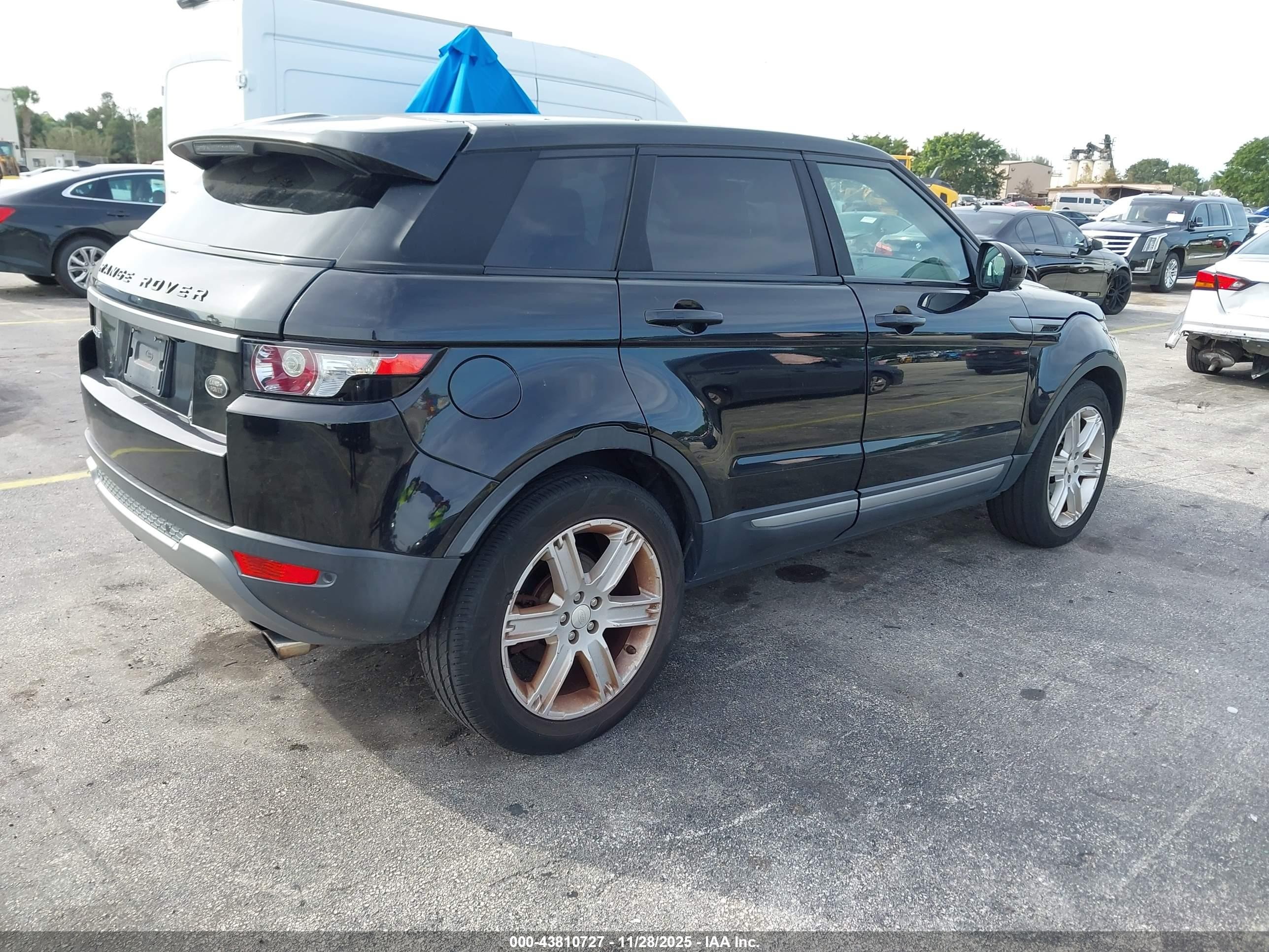 2014 Land Rover Range Rover Evoque Pure Black vin: SALVP2BG0EH862983