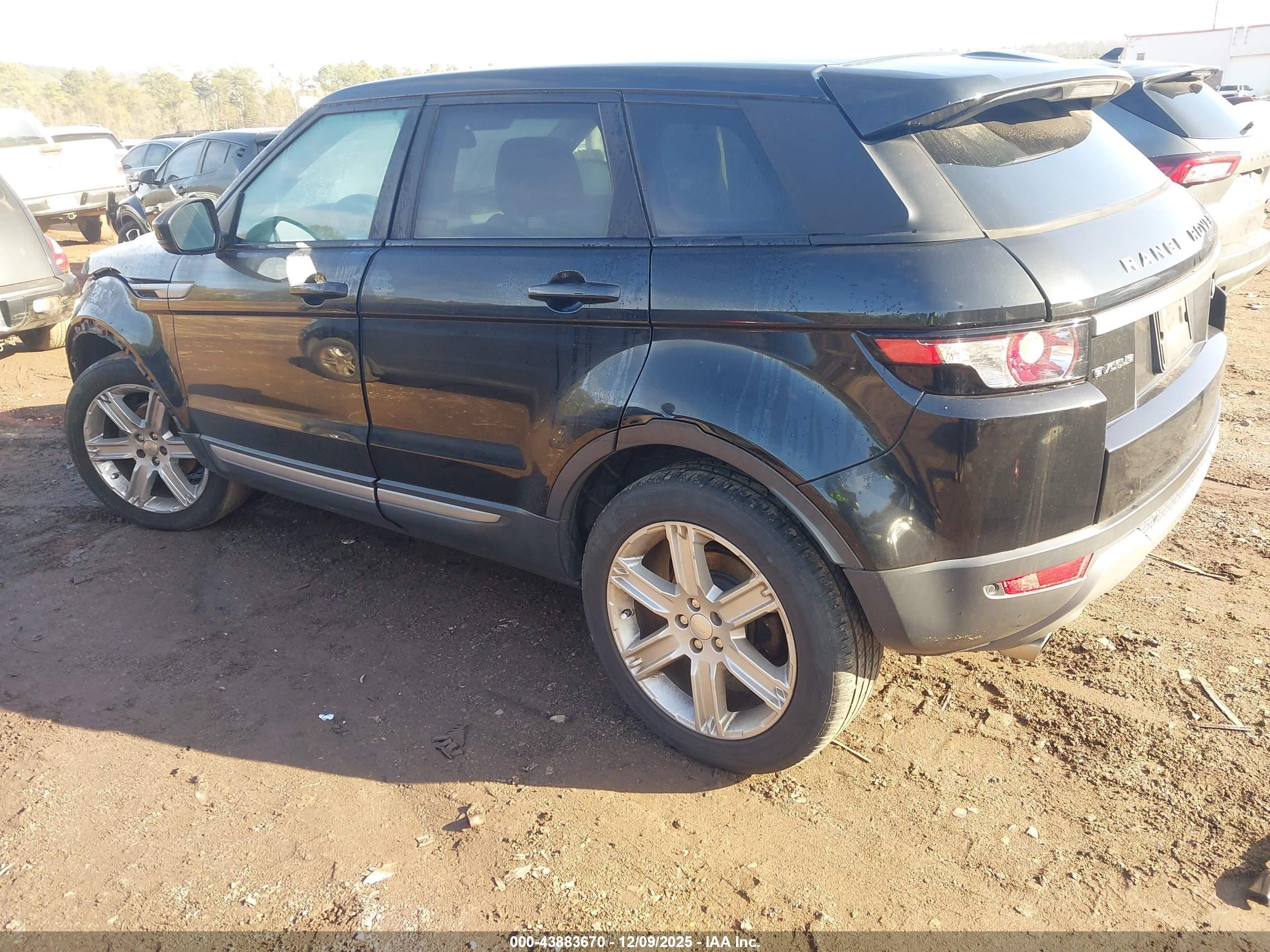 2014 Land Rover Range Rover Evoque Pure Black vin: SALVP2BG0EH884336
