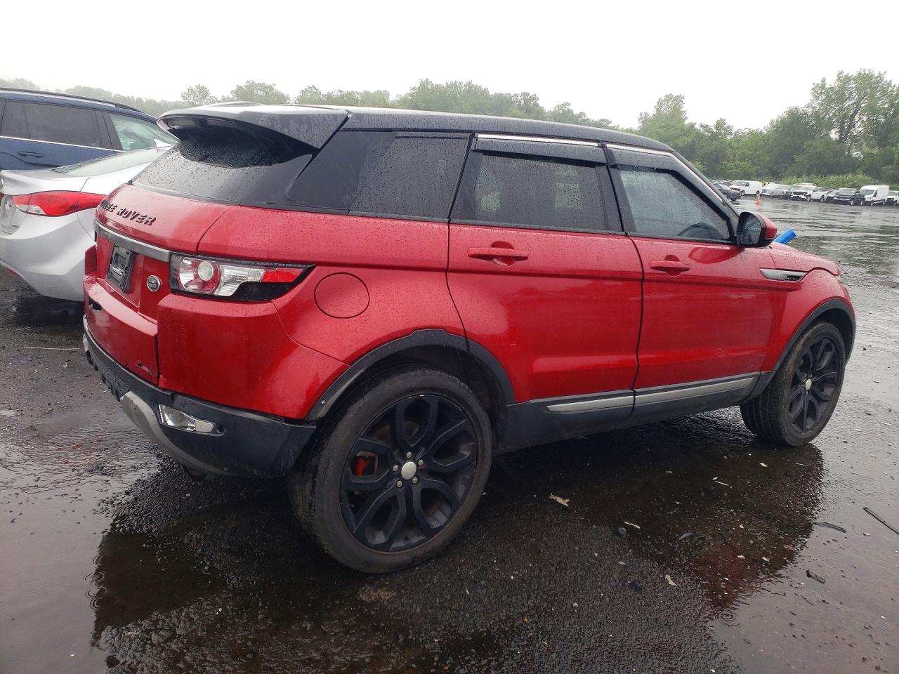 2015 Land Rover Range Rover Evoque Pure Plus Красный vin: SALVP2BG0FH021473